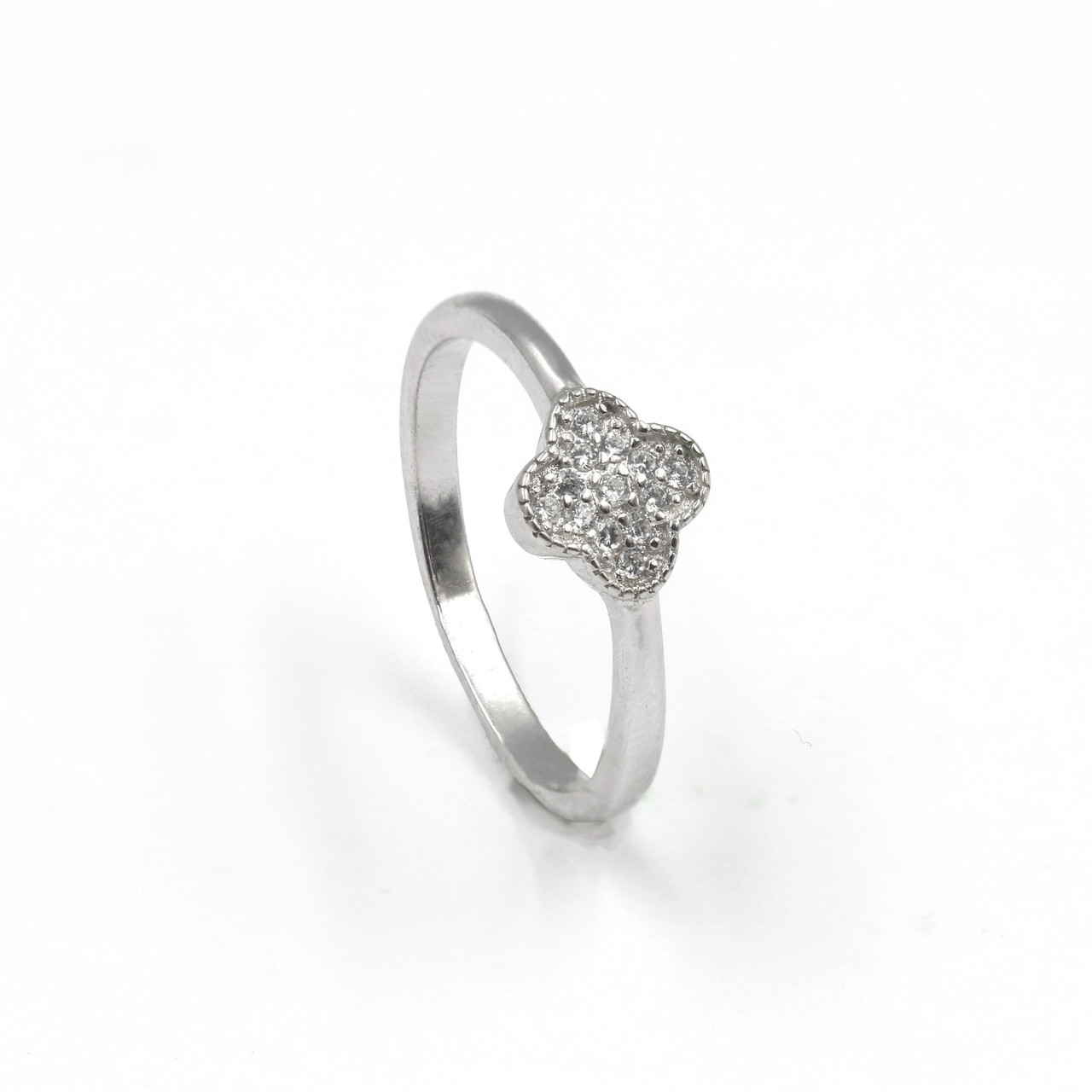 

Серебряное кольцо Сильвекс 925 18 (к2ф/1310-18)