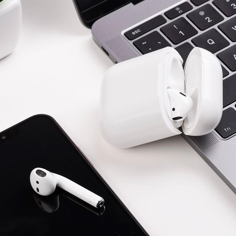 

Беспроводное ЗУ Hoco CW18 AirPods Case White