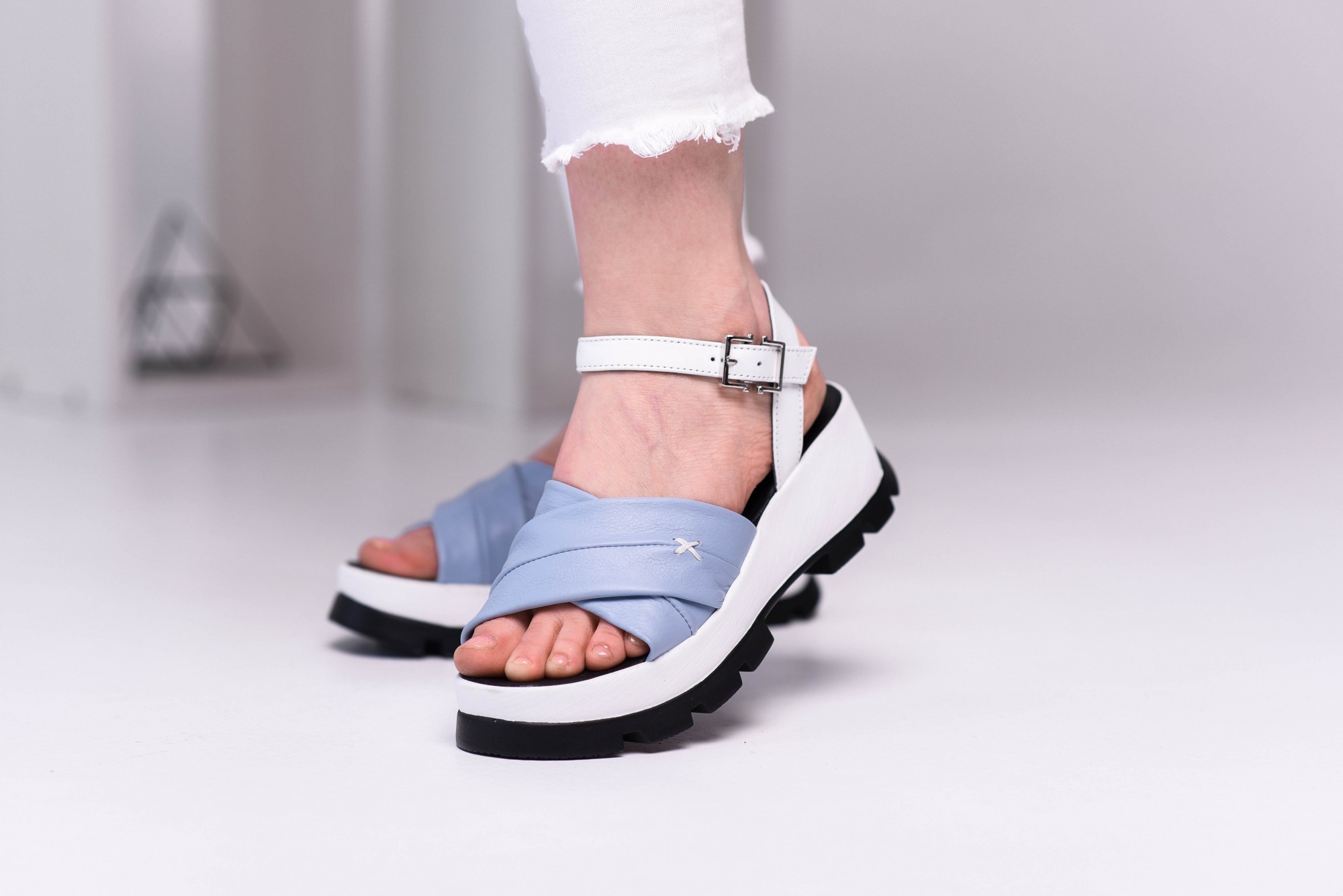 

Босоножки Maya Shoes 2495 Голубой 36р