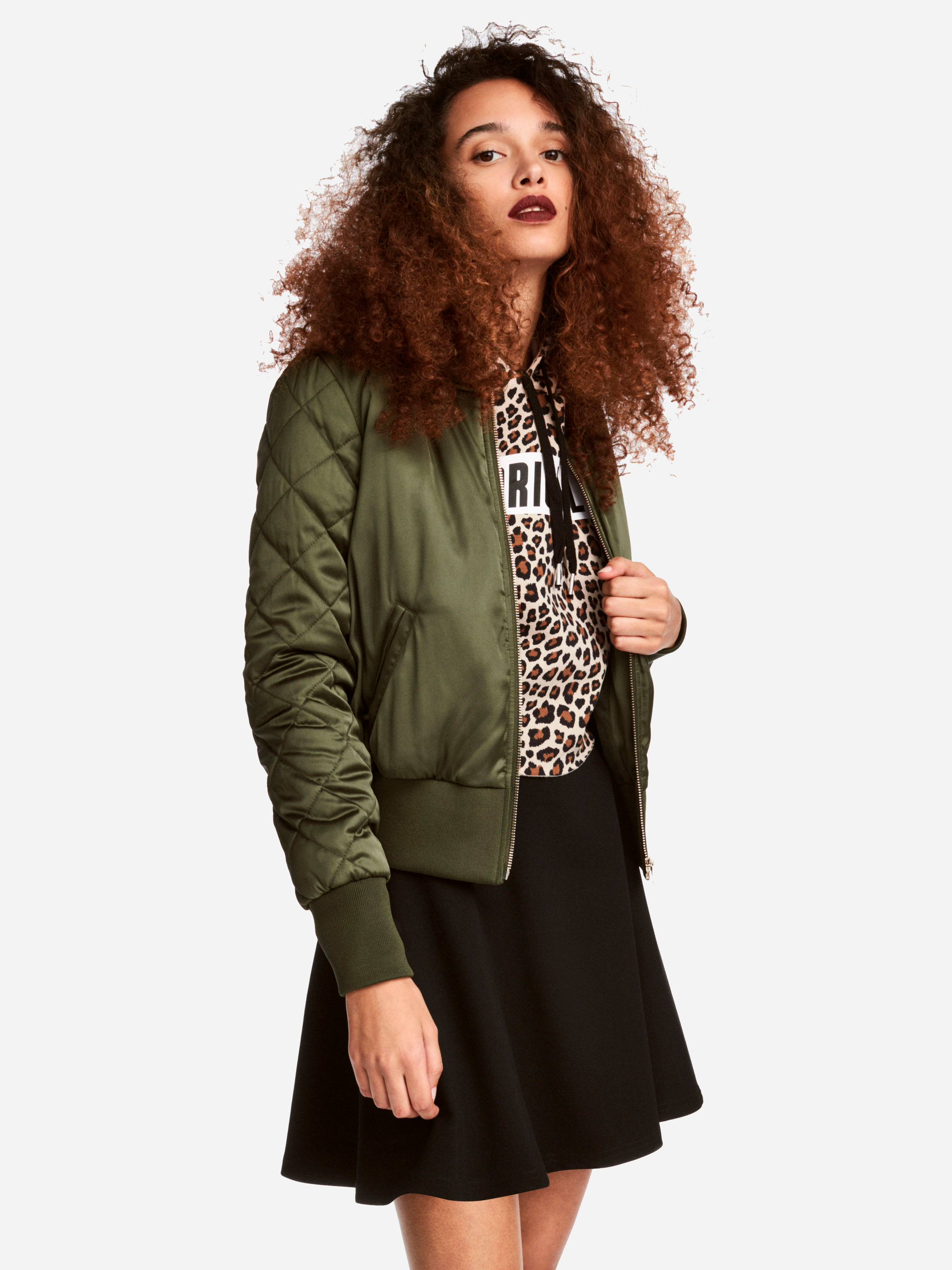 

Бомбер H&M XAZ181079AJST  Зеленый, Бомбер H&M XAZ181079AJST 38 Зеленый