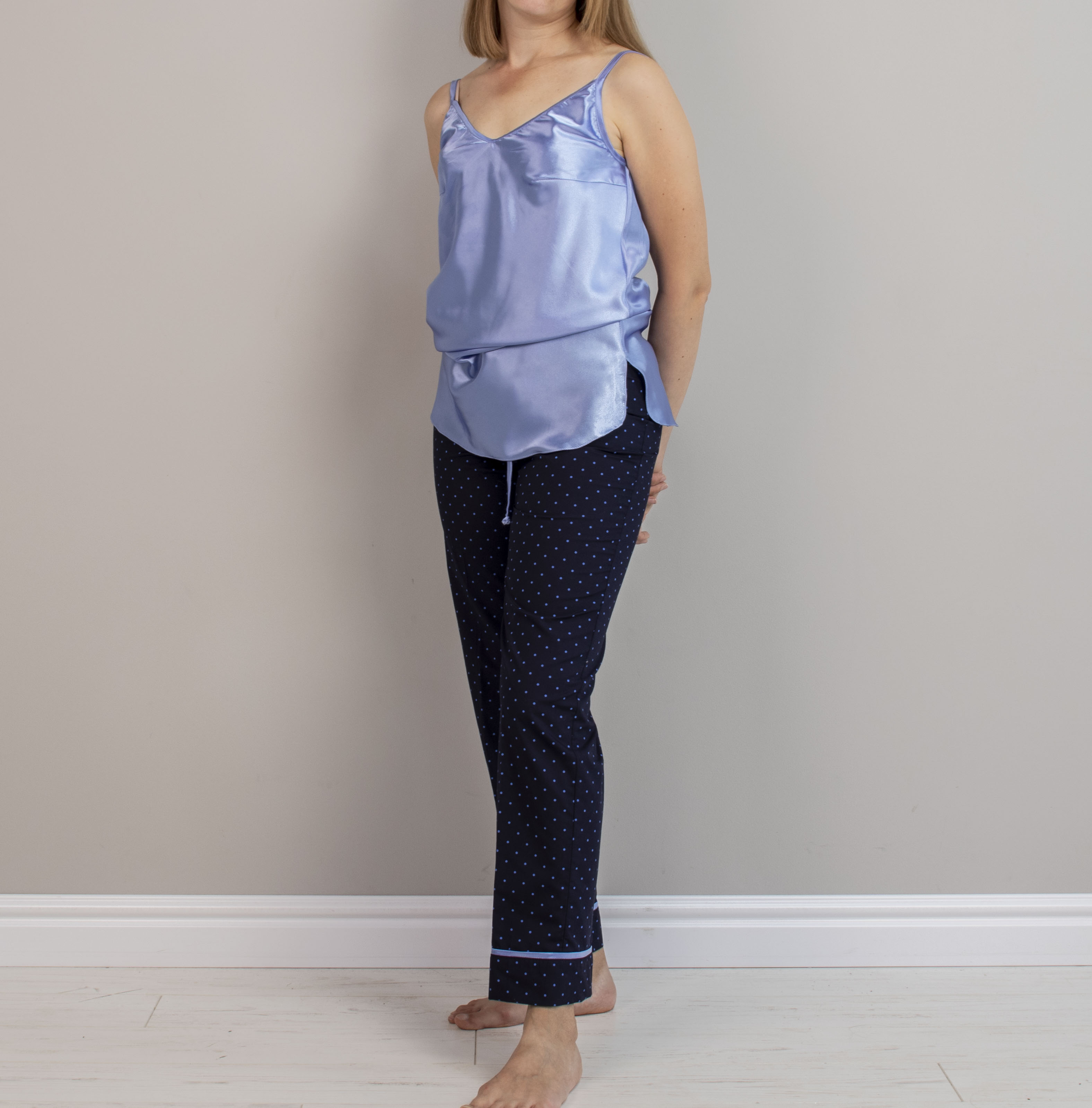 

Пижама YARA CLASICC1 S голубая (топ и штаны)