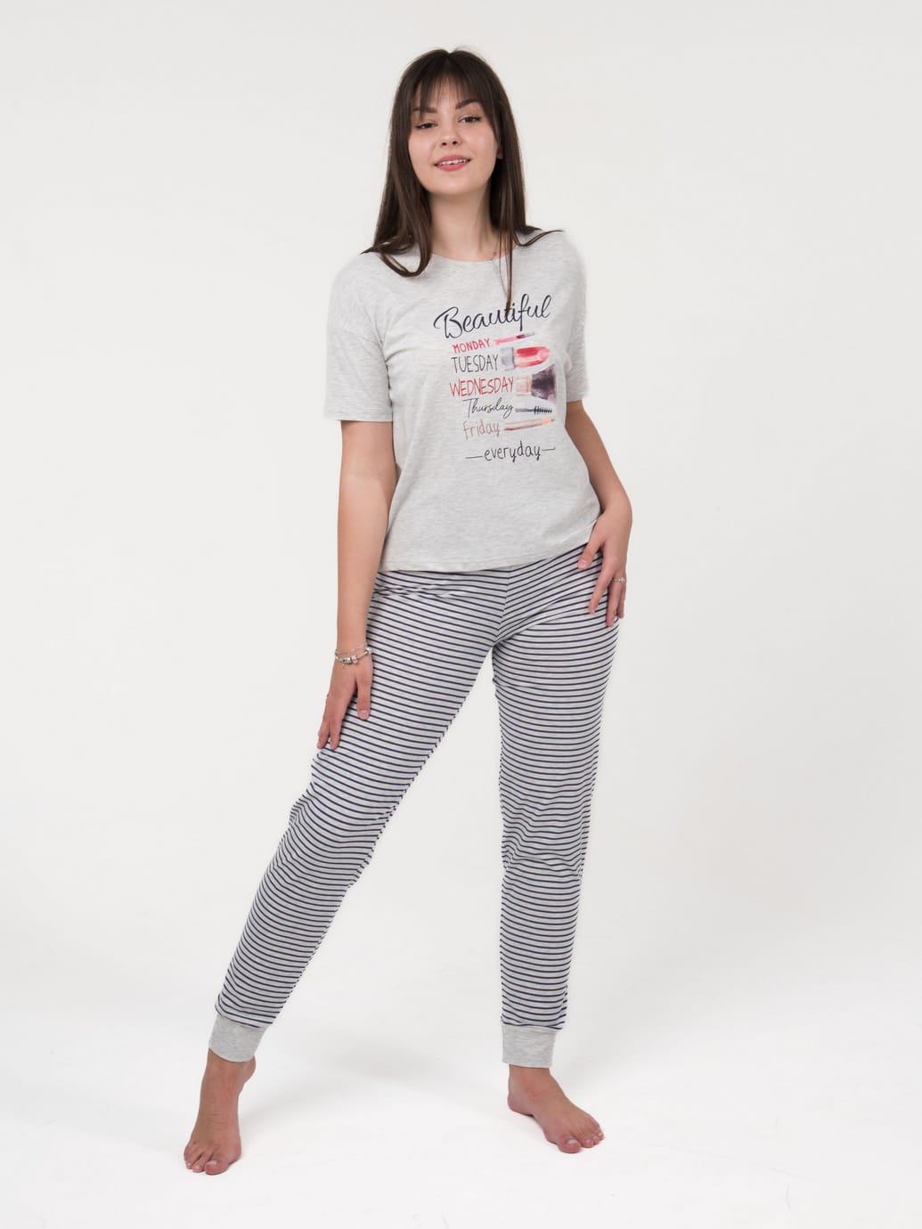 Акция на Піжама (футболка + штани) жіноча великих розмірів НатаЛюкс 41263314970 50-52 Сіра от Rozetka
