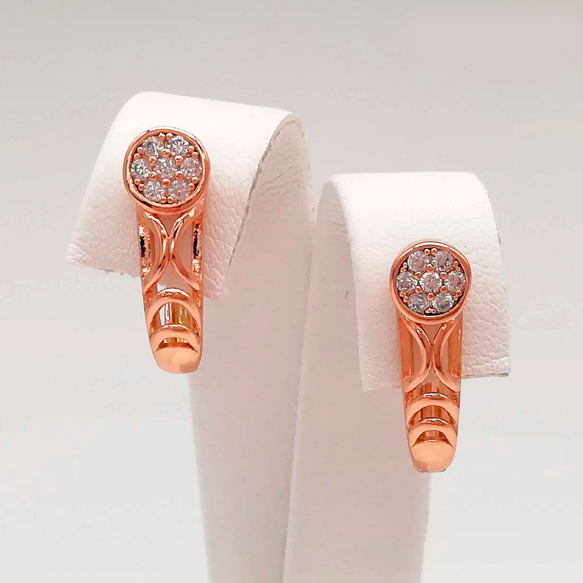 

Серьги Xuping из медицинского золота, белые фианиты, позолота PO, 24670
