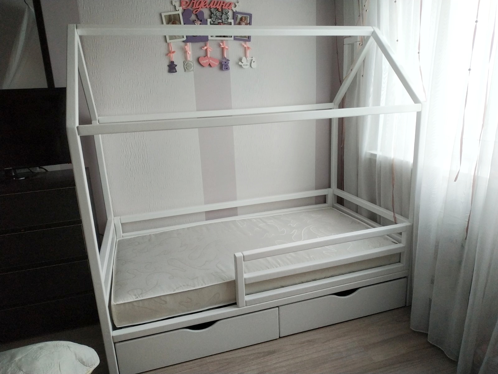 

Детская кроватка домик SweetHome 180*80 Белая (new_76607)