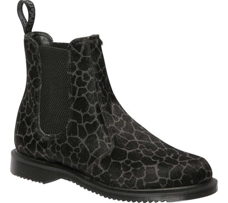 

Женские ботинки Dr. Martens Flora Giraffe Print Chelsea Boot Black/Grey Giraffe Hair On 43