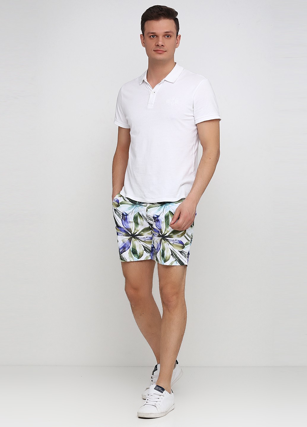 

Шорты RALPH LAUREN М белые 2106383