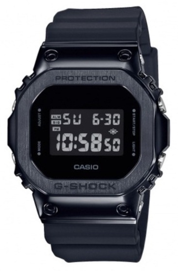 

Мужские наручные часы Casio GM-5600B-1ER