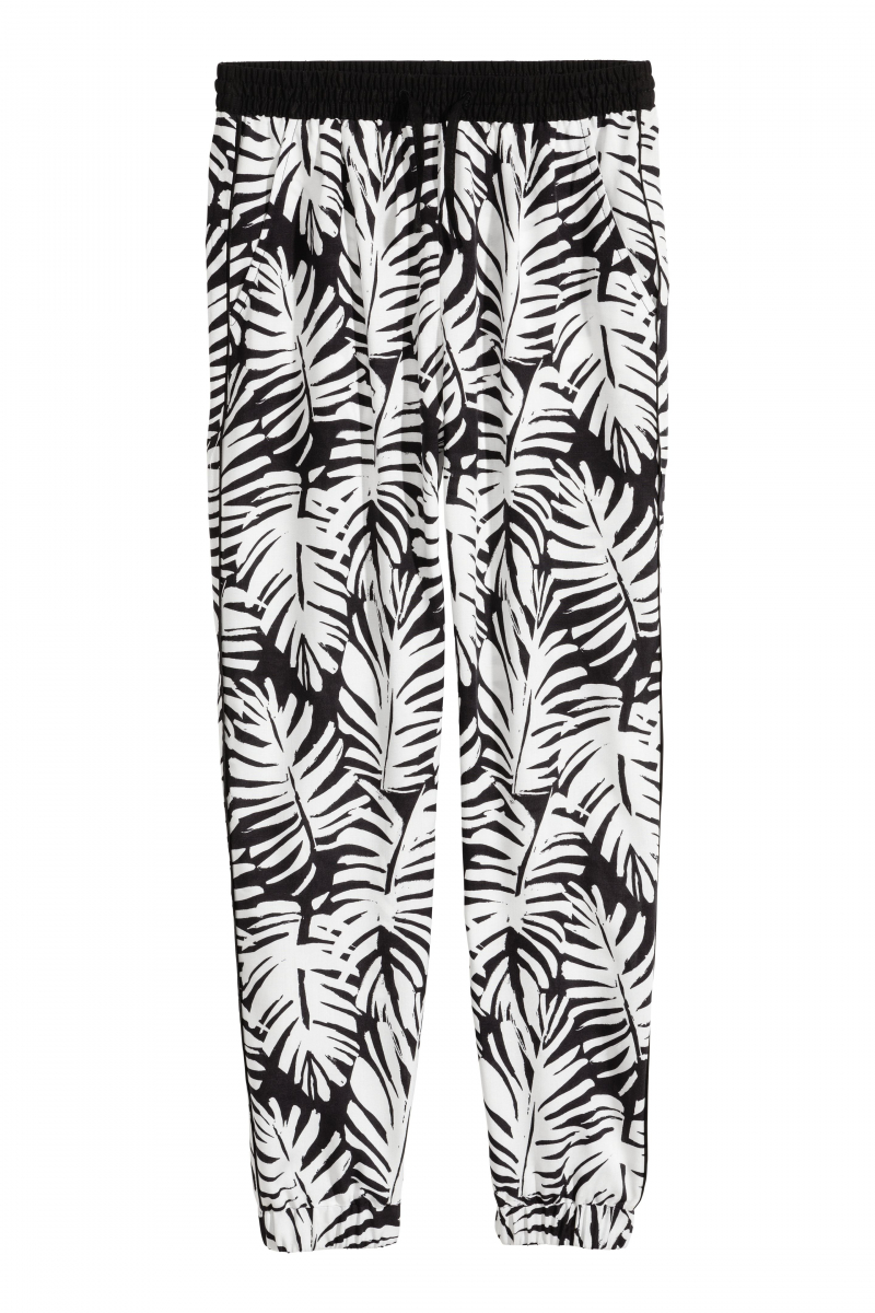 

Брюки для девочки H&M 0295566062 140 СМ Черный 60256