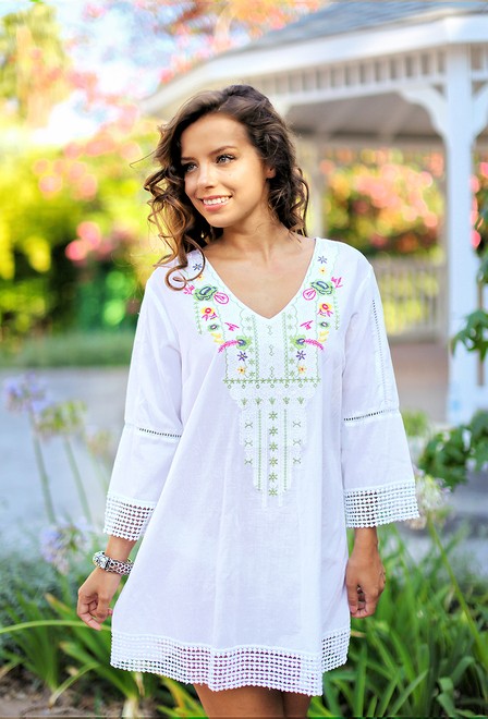 

Пляжная туника с цветной вышивкой Indiano 119 I-1с () Белый, Пляжная туника с цветной вышивкой Indiano 119 I-1с 48(XL) Белый