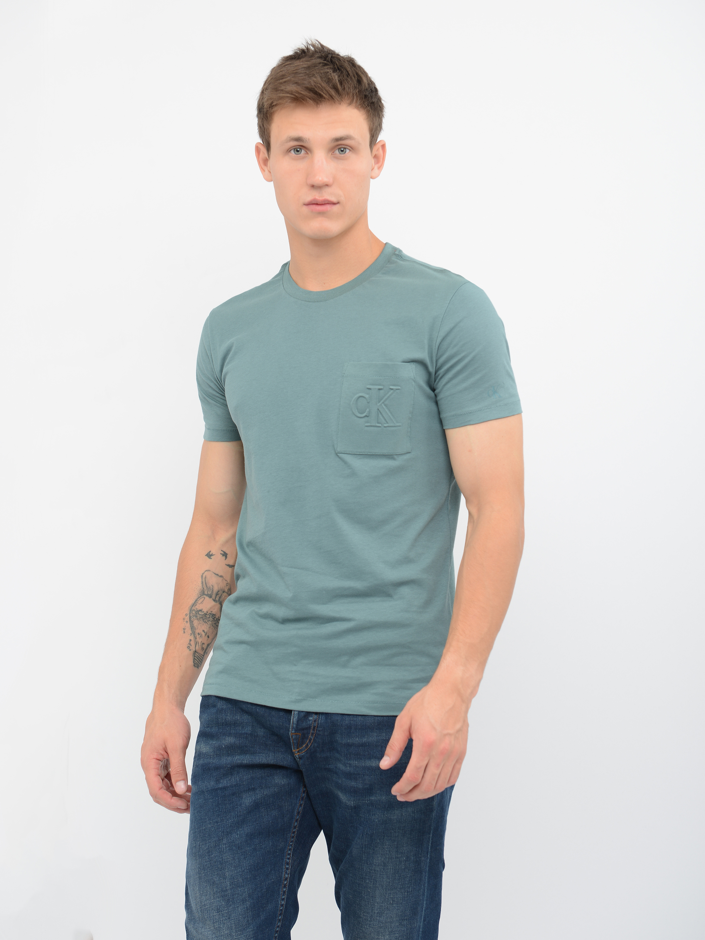 

Футболка Calvin Klein Jeans J30J315719-L8R0 M Vapor Green