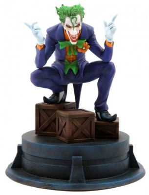 

Коллекционная статуэтка The Joker Hush by Jim Lee Statue (GameStop Exclusive)