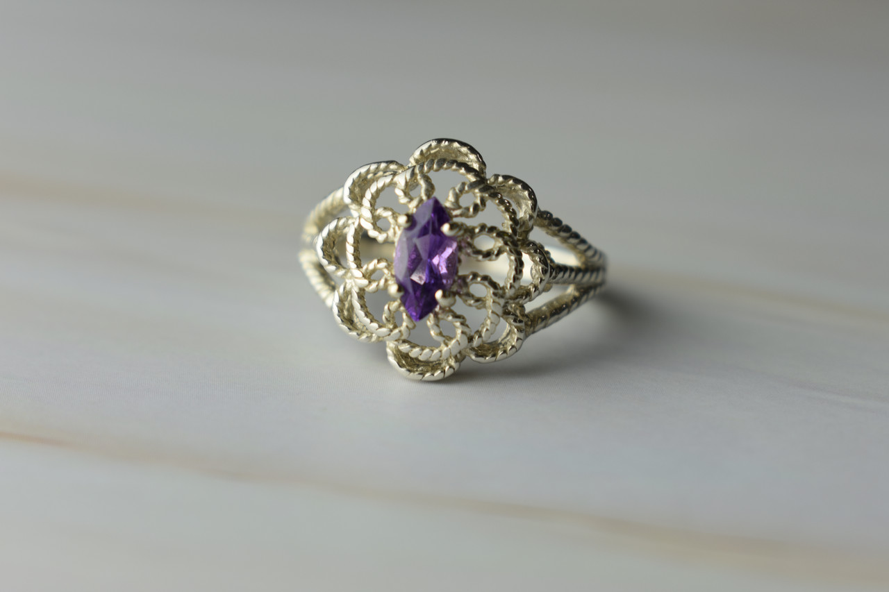 

Серебряное кольцо с Аметистом Ажур 262 Sky Jewelry 18 (145)