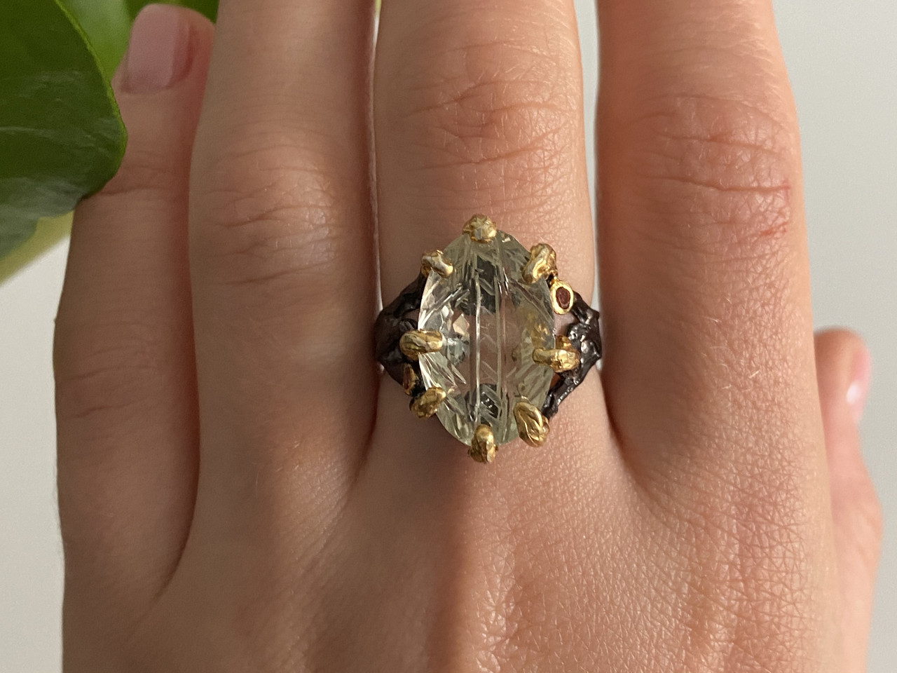 

Черненое серебряное кольцо с Аметистом и Гелиодором 5554 Sky Jewelry 19,5 (2827а)