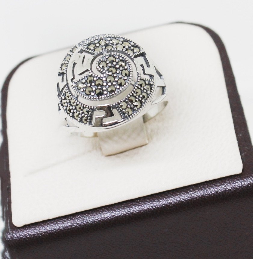 

Кольцо серебряное с марказитом 20 5,78 г