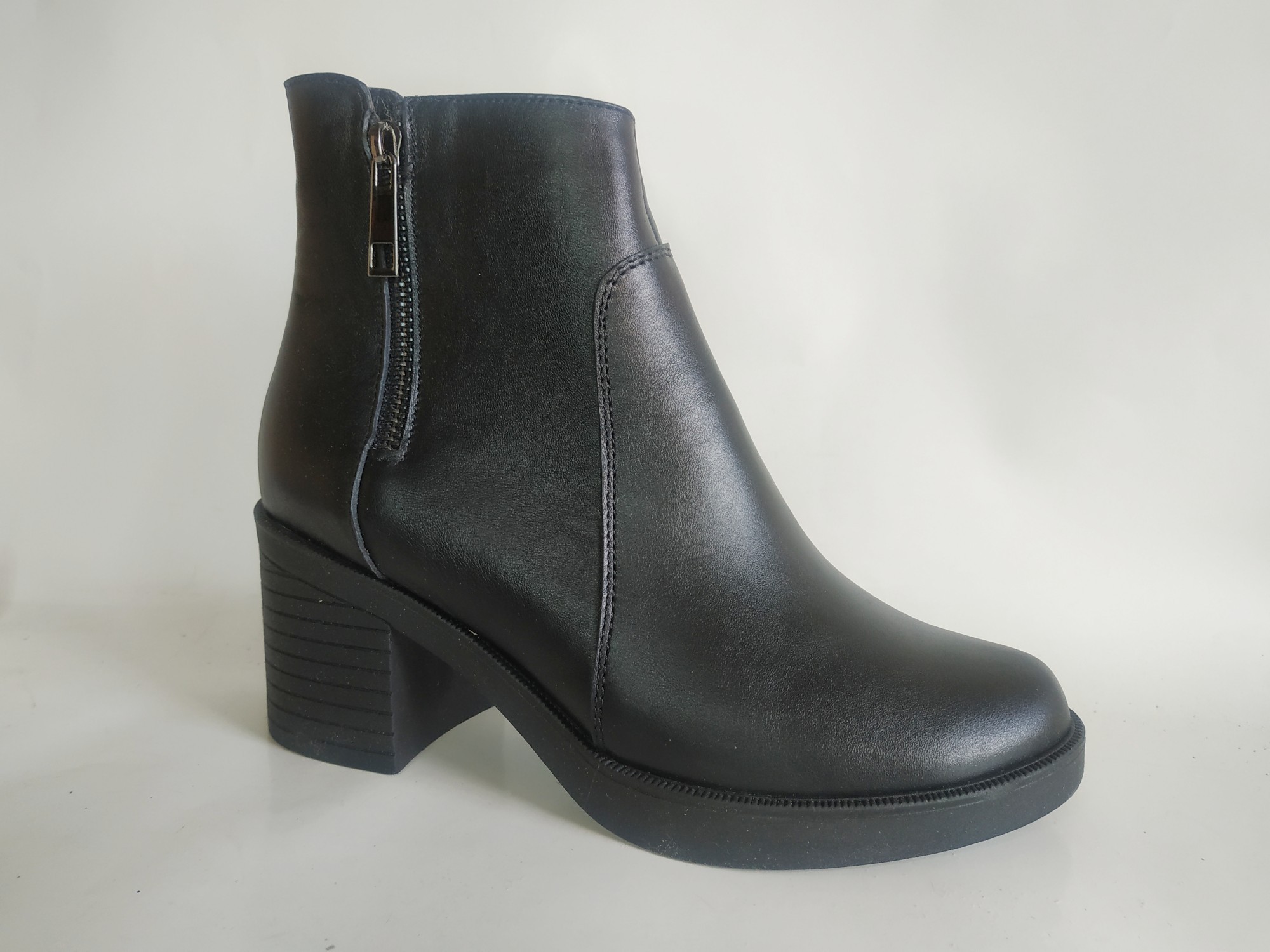 

Ботильони FOOT STEP 338 чк 204041 37 24 см