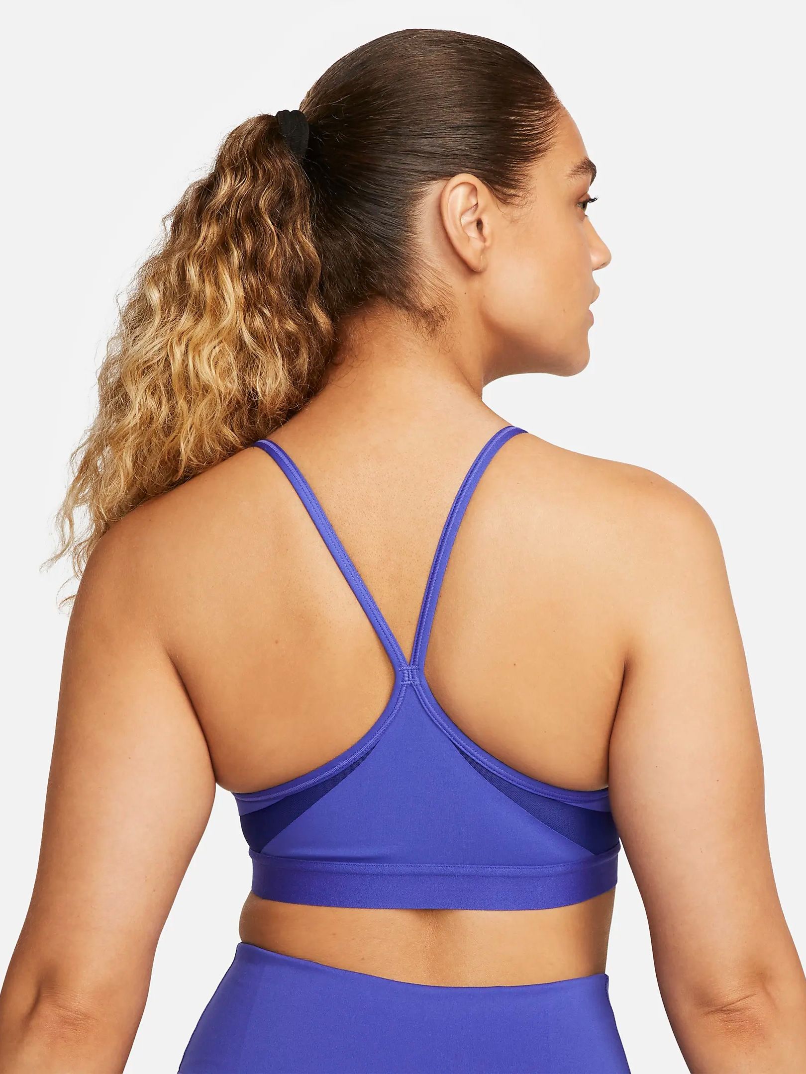 Спортивный топ Nike W Nk Indy V-Neck Bra CZ4456-100 S (194502722376) – в  интернет-магазине ROZETKA