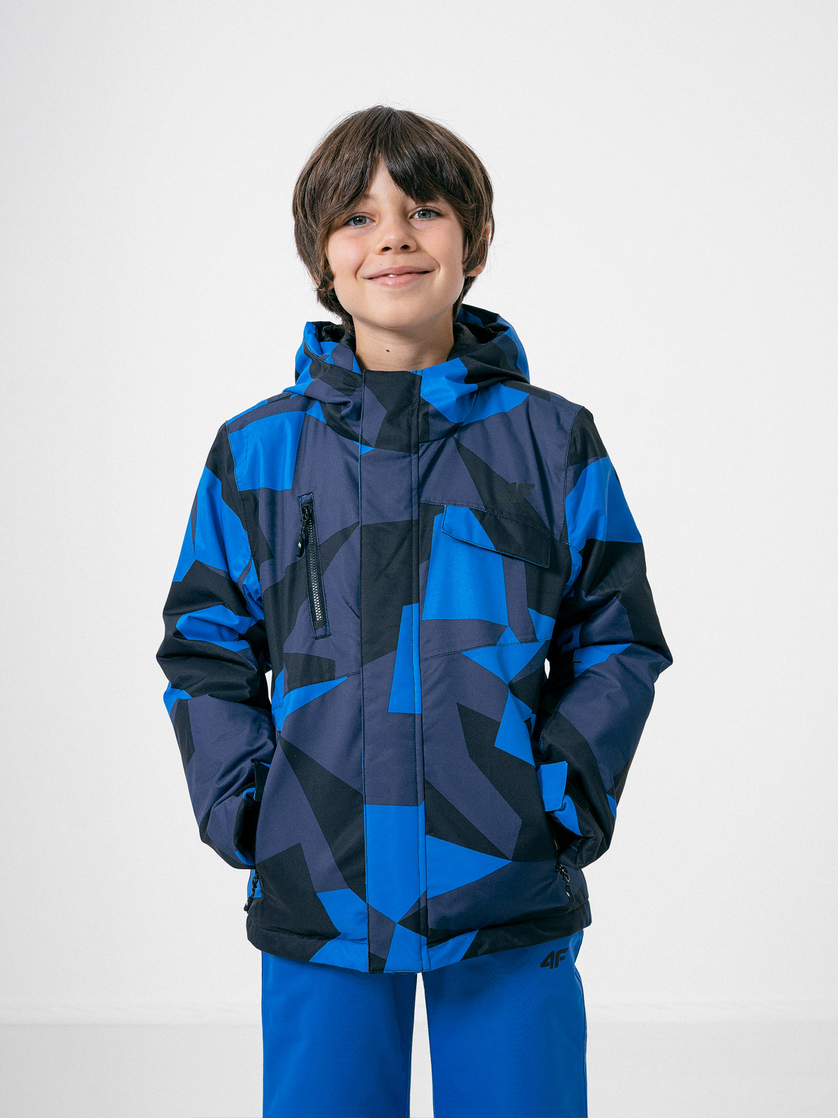 Акція на Дитяча зимова лижна куртка для хлопчика 4F HJZ22-JKUMN002-91S 122 см від Rozetka
