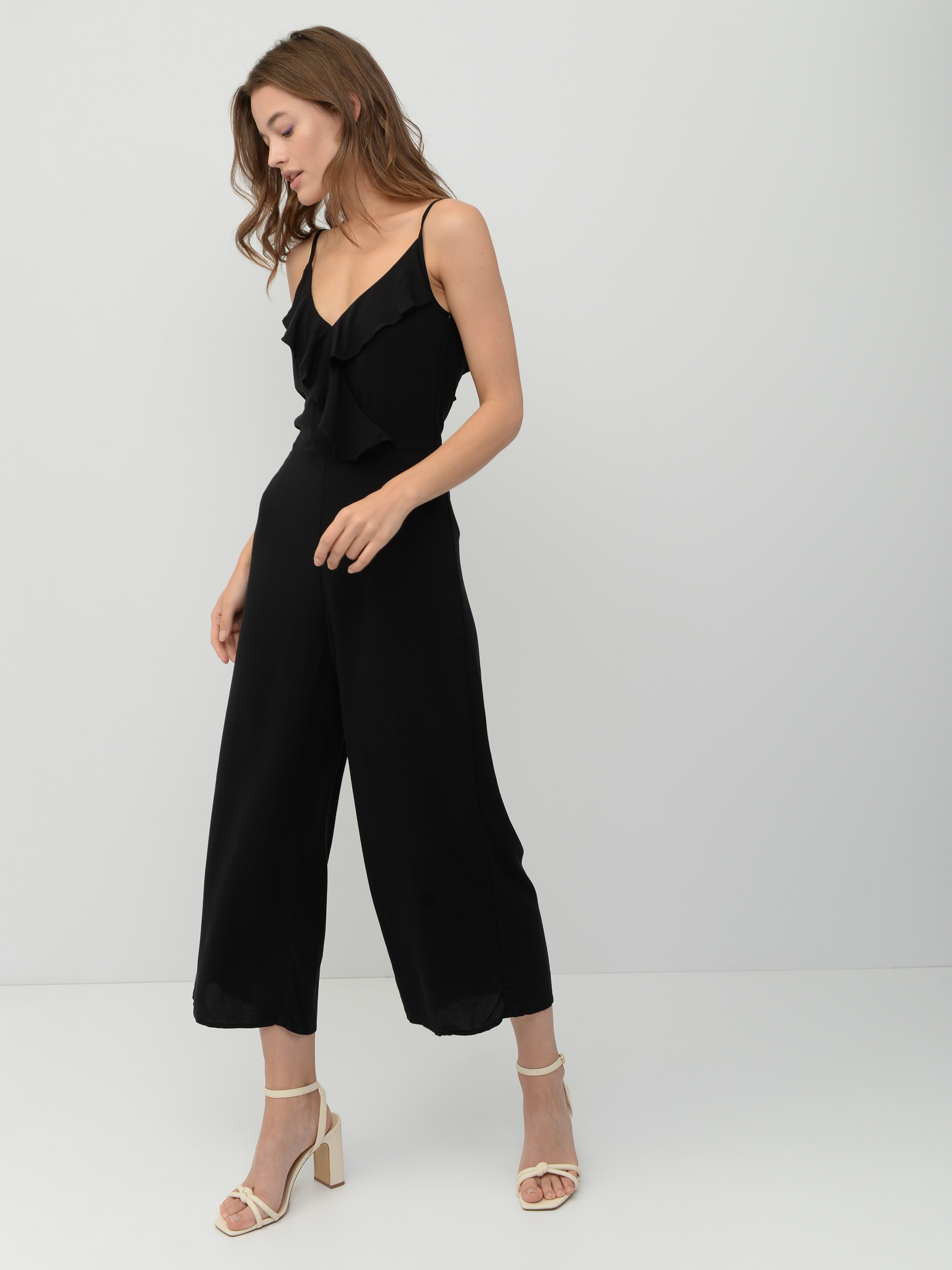 

Комбинезон H&M 5565445 34 Черный