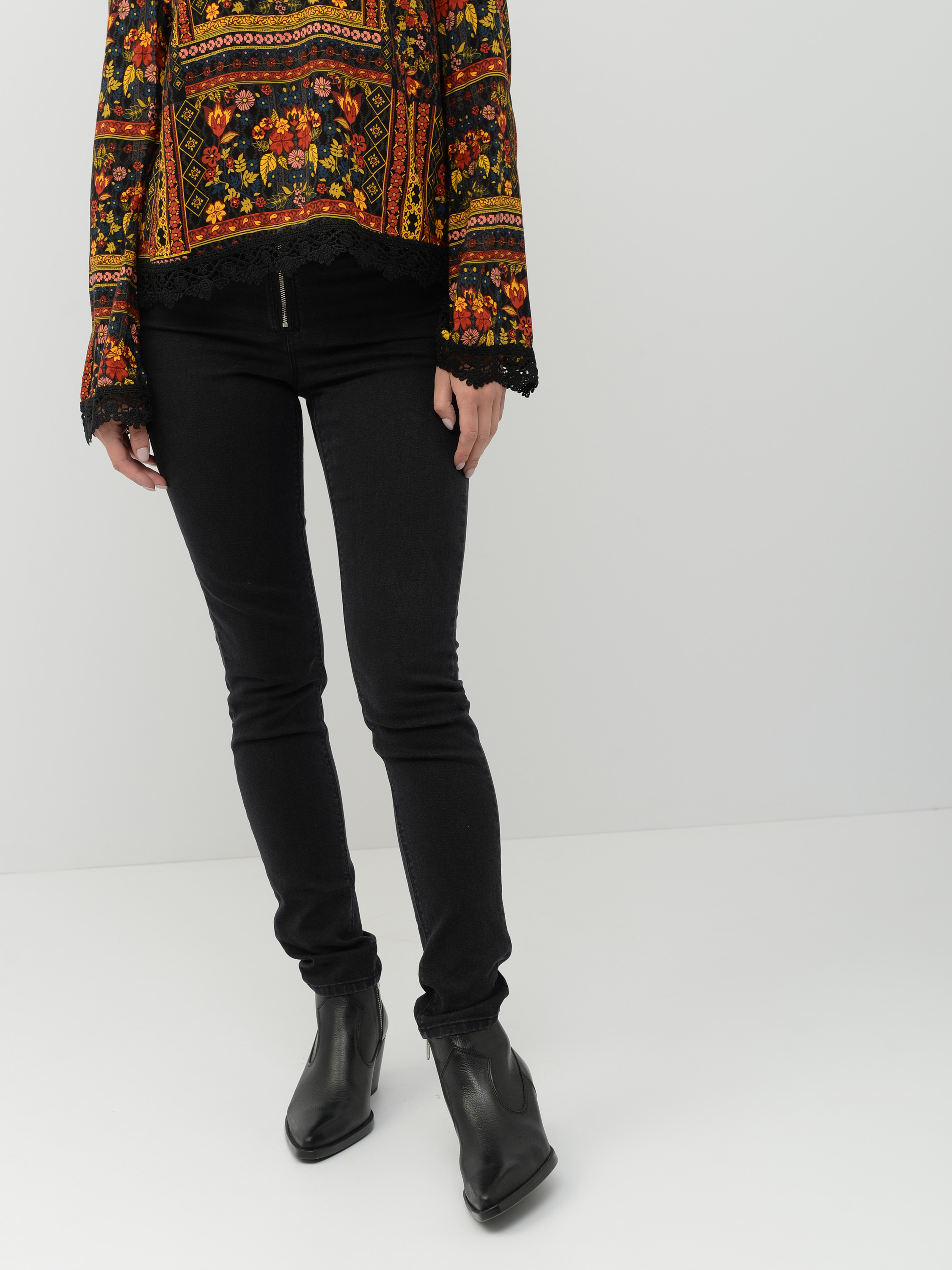 

Джинсы H&M 625201  Черные, Джинсы H&M 625201 28 Черные