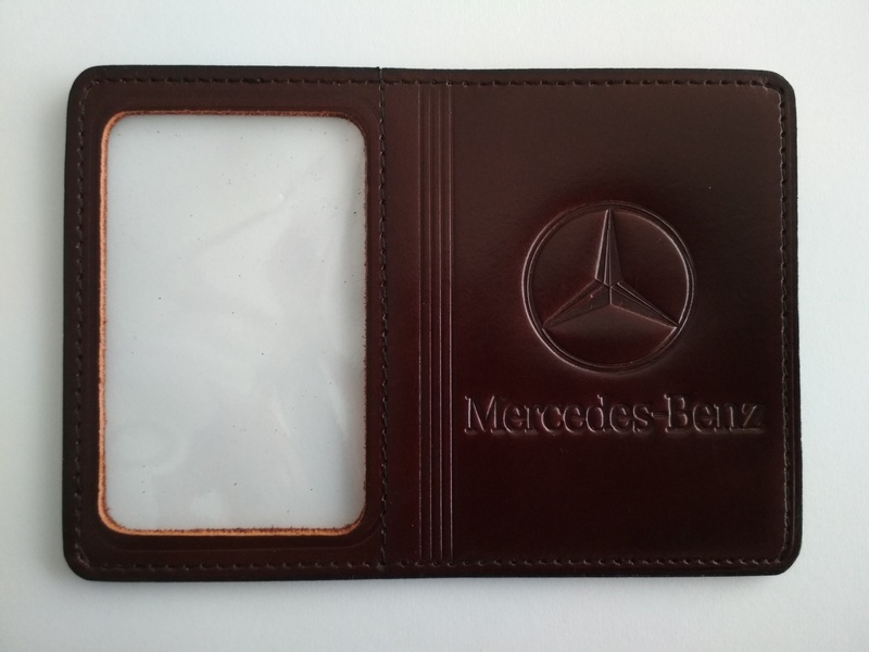 

Кожаная обложка для прав Image-D с логотипом Mercedes каштановая 5071