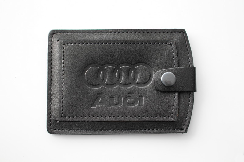 

Кожаная обложка для прав Image-D с логотипом Audi черная 5072