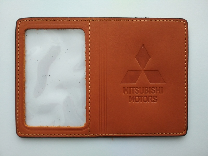 

Кожаная обложка для прав Image-D с логотипом Mitsubishi желтая 5071