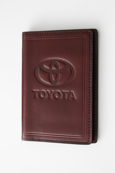 

Кожаная обложка для прав Image-D с логотипом Toyota каштановая 5062