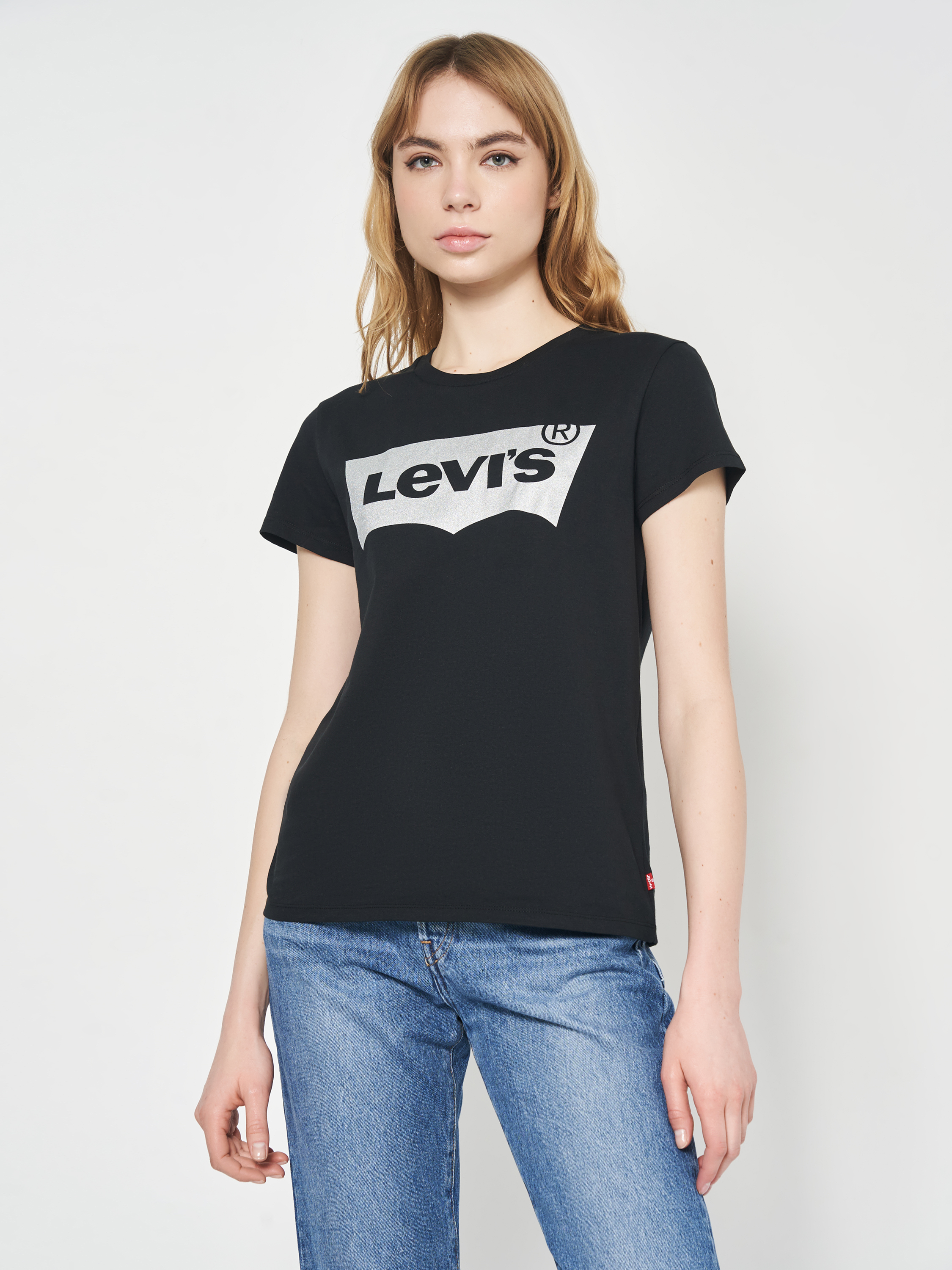 Акція на Футболка Levi's The Perfect Tee 17369-0483 XS Holiday Tee Black від Rozetka