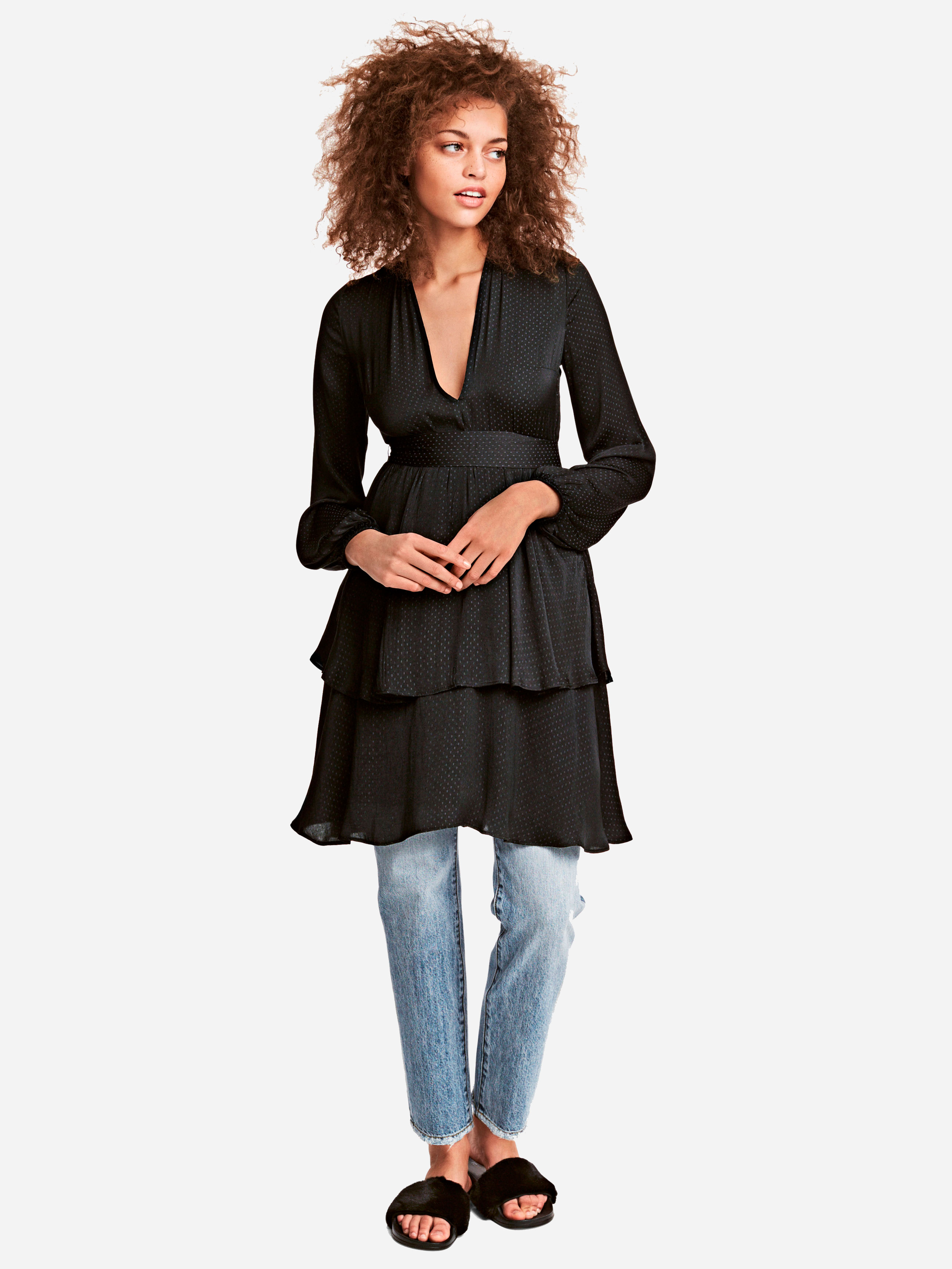 

Платье H&M 4705815 32 Черное