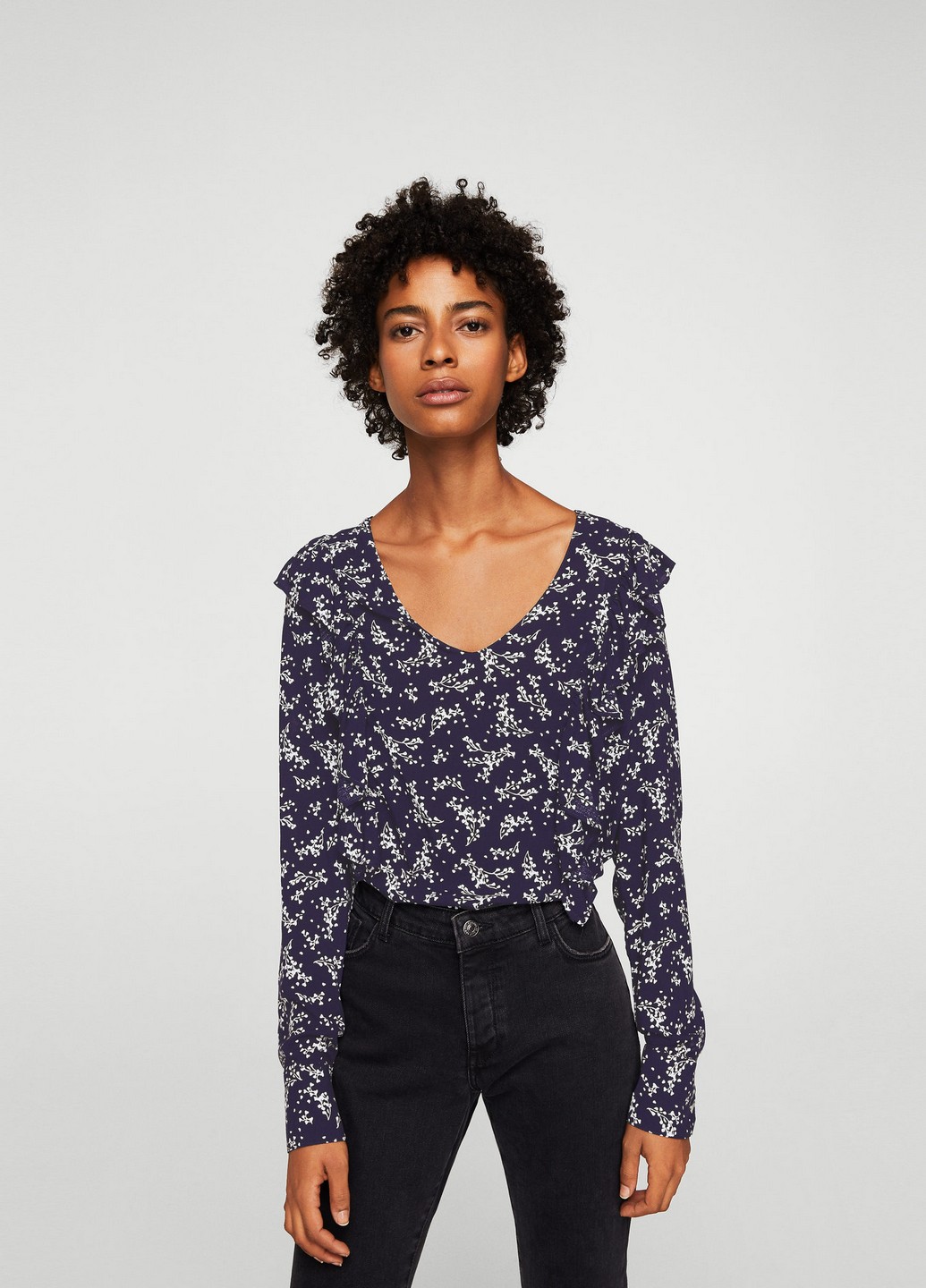 

Блуза Mango 44 Темно-синий 13077012_бел.цветы