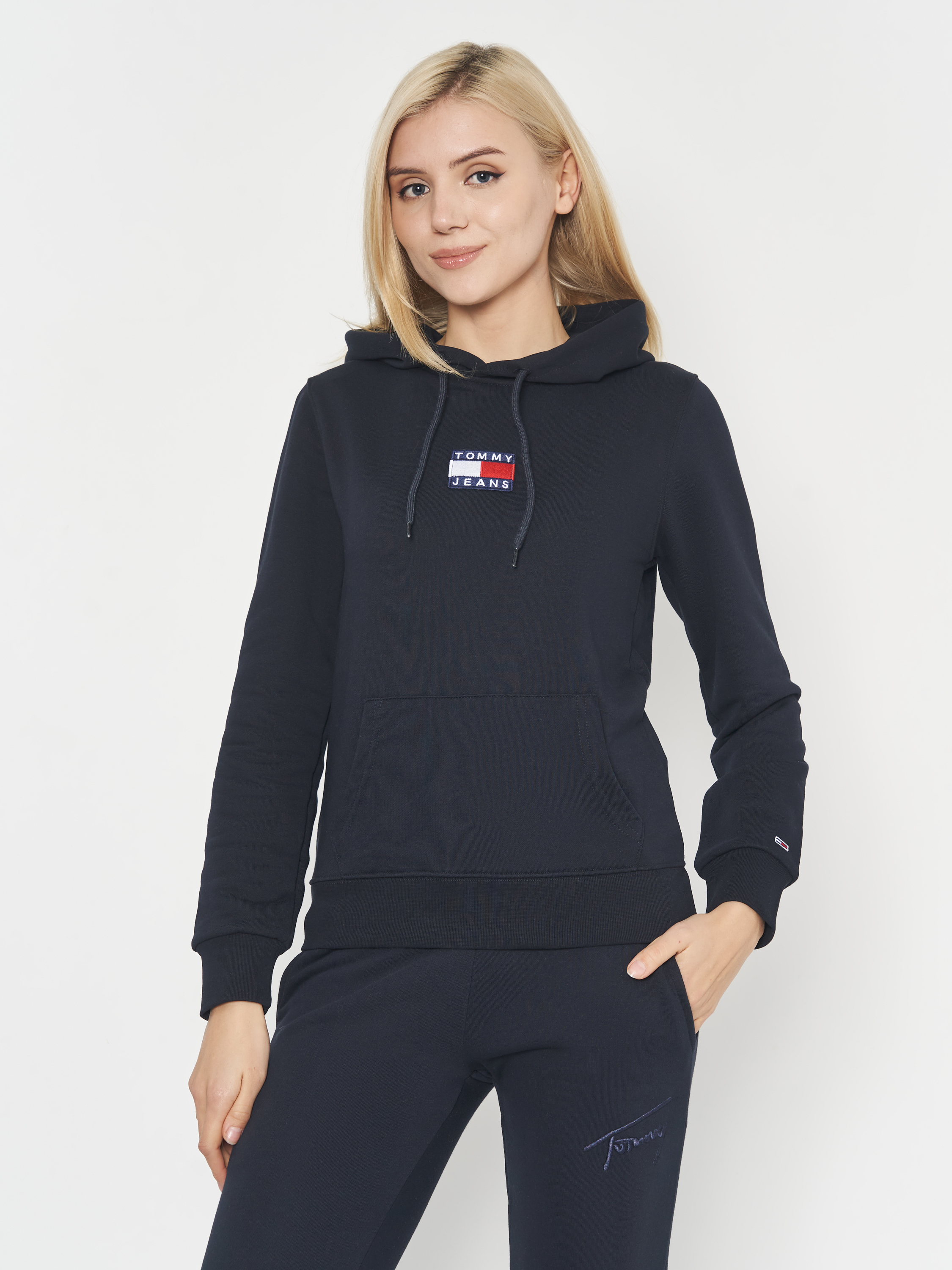 Акція на Худі жіноче Tommy Hilfiger 10956.4 L (46) Темно-синє від Rozetka