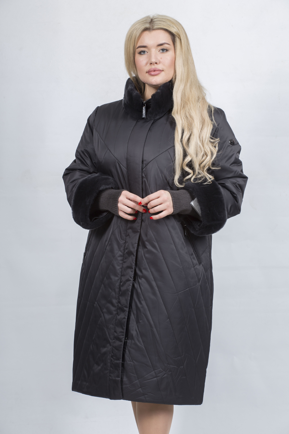 Женский пуховик Stella Rossa 70 р, цвет черный, узор однотонный, воротникстойка (62832) от продавца: BELLA WEAR – в интернет-магазине ROZETKA