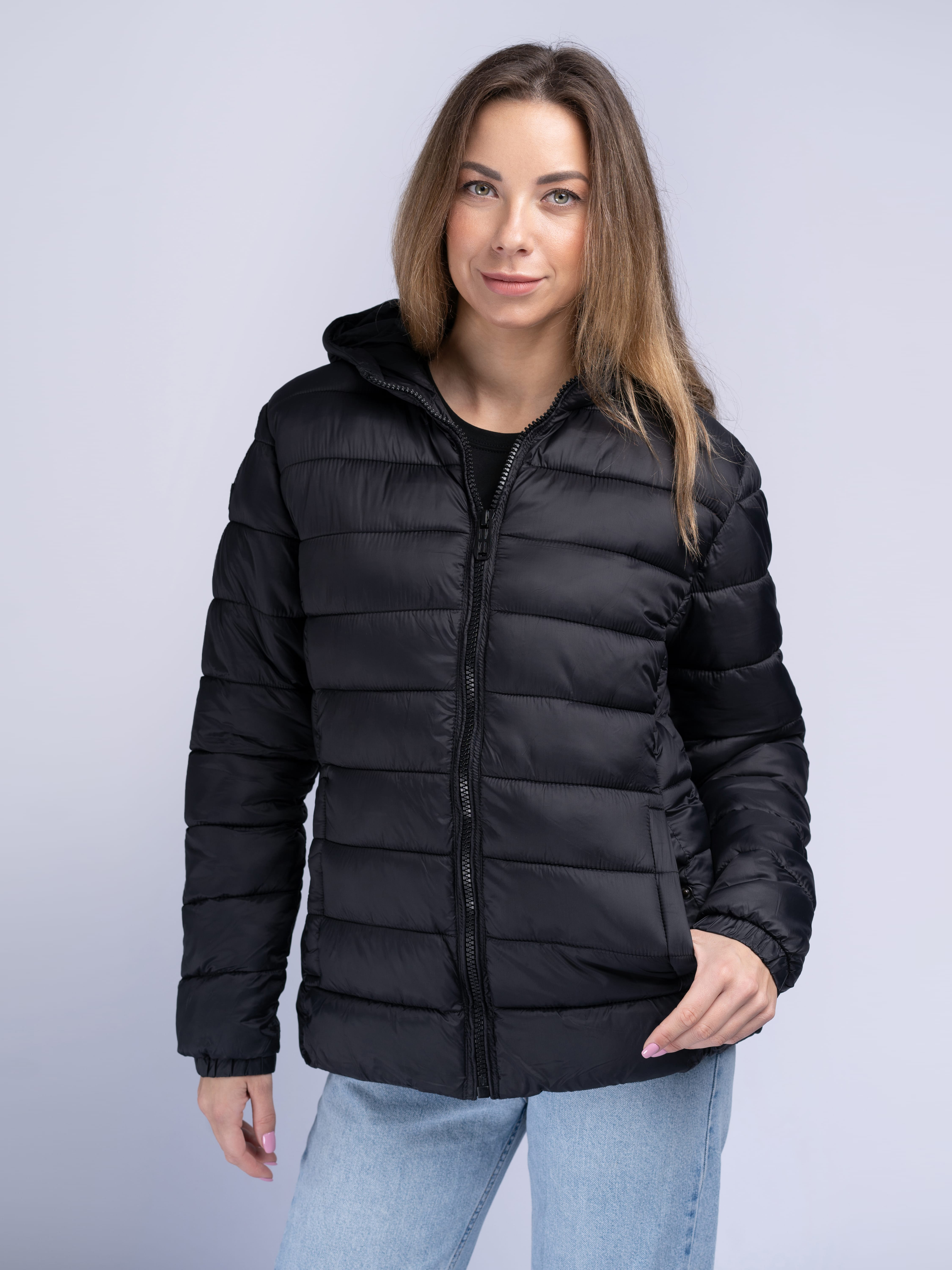 Акція на Куртка зимова коротка жіноча Lonsdale 114040-1000 S Black від Rozetka