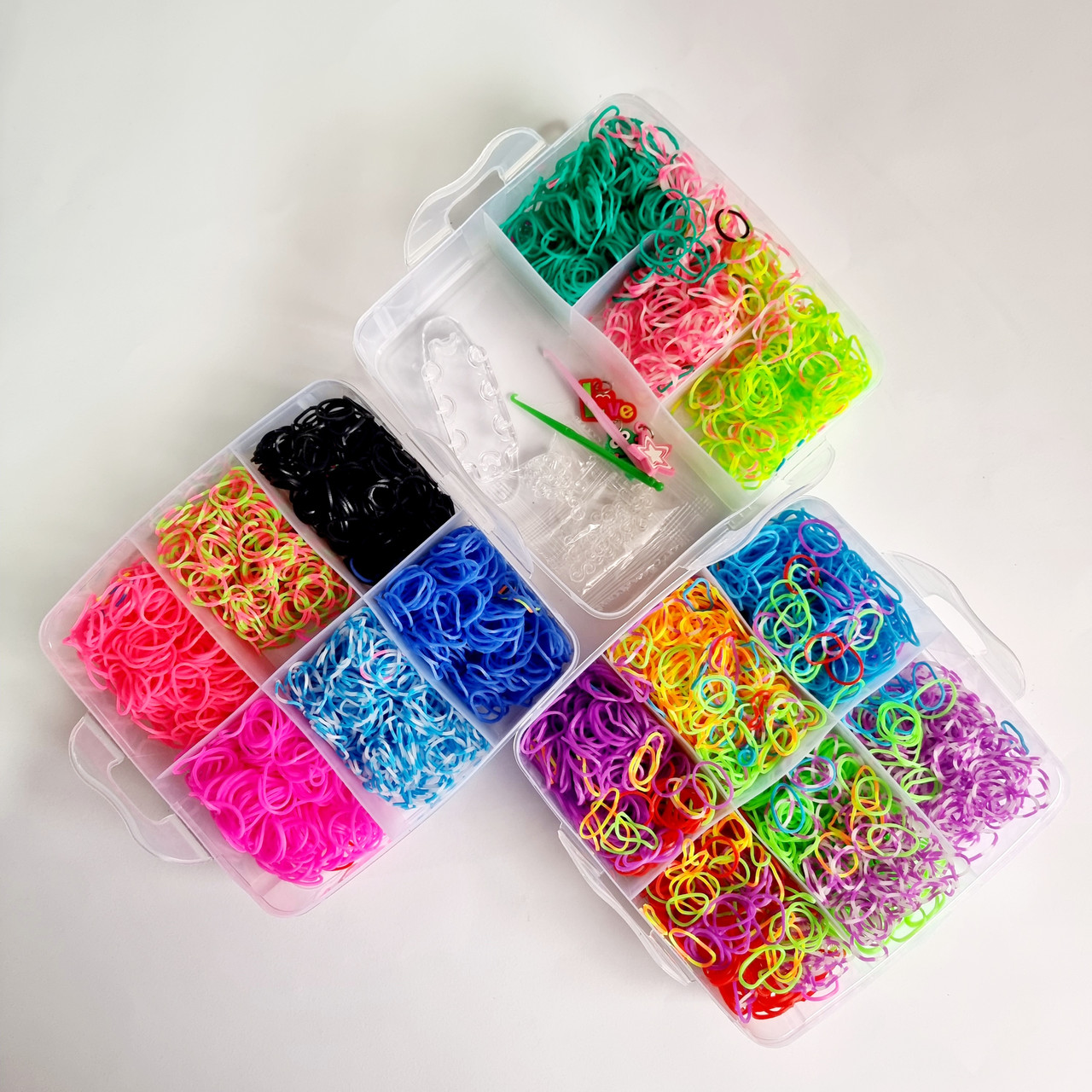 Набор для плетения браслетов из резинок Fashion loom bands двухуровневый  кейс 15600 резинок!!! (ID#1320699576), цена: 1185 ₴, купить на