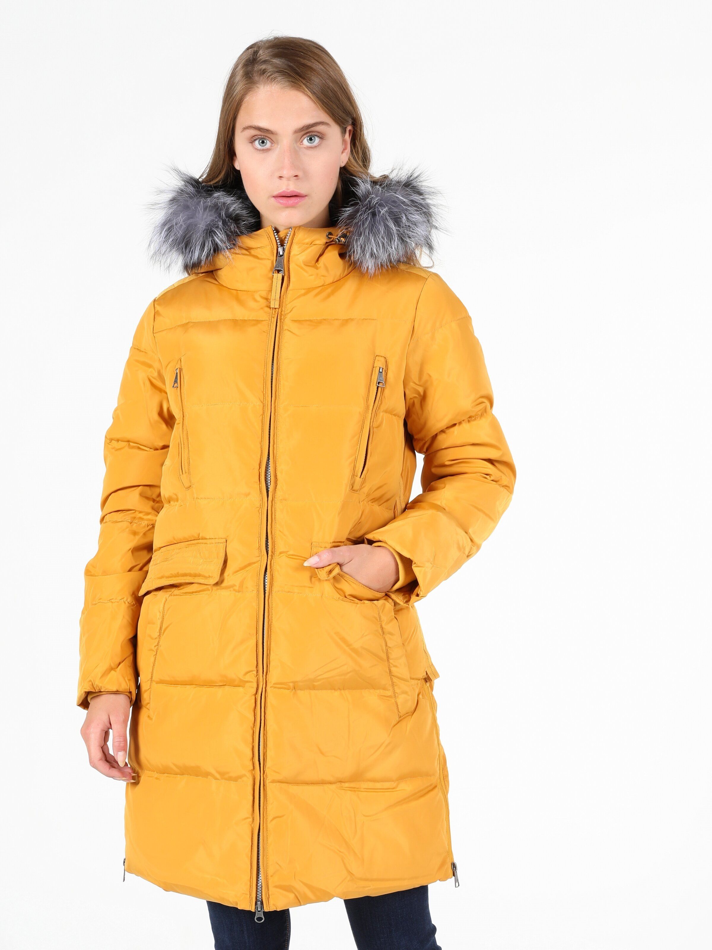 Акция на Куртка демісезонна довга з капюшоном жіноча Colin's CL1051239MYLQ1.V2 S Mustard Yellow от Rozetka