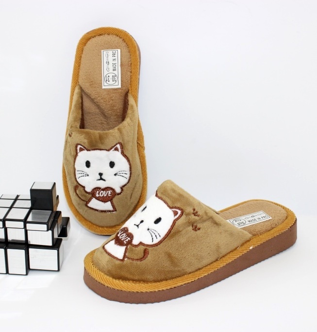 

Тапочки детские Comfort HY06-корич 30/31 коричневый