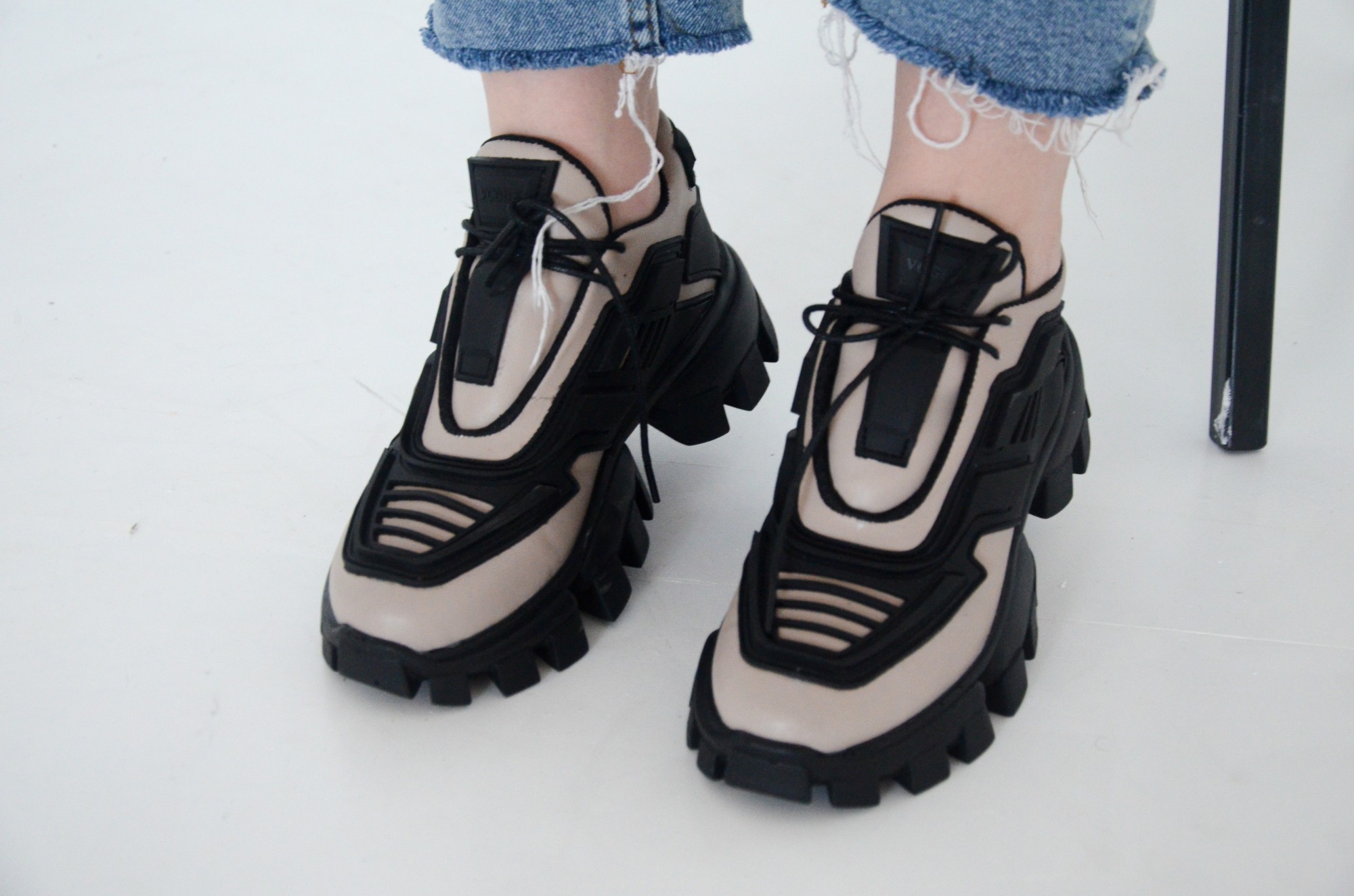 

Кроссовки Maya Shoes 2558 Бежевый 40р