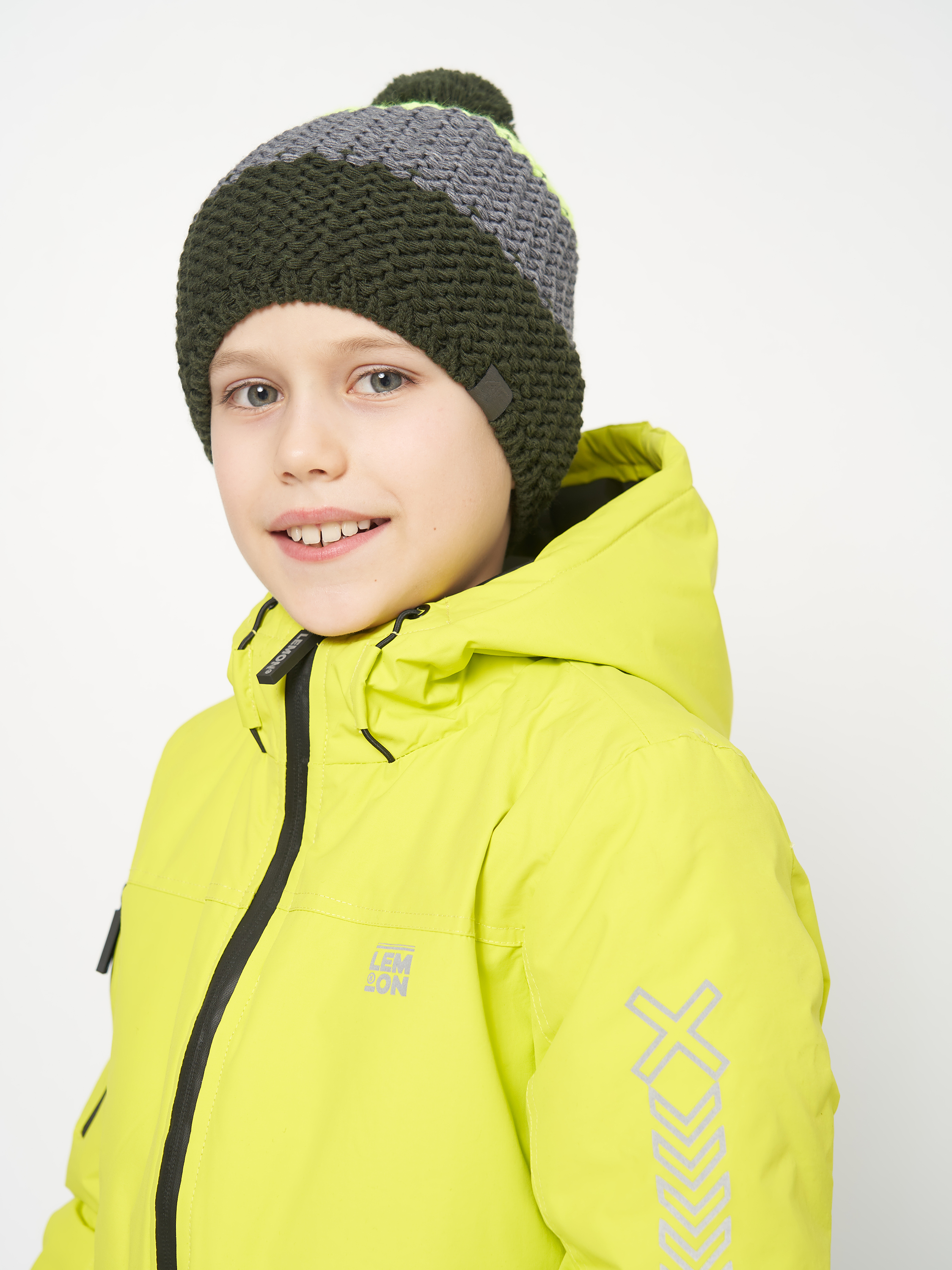Акция на Дитяча зимова шапка-біні в'язана з помпоном для хлопчика 4F HJZ22-JCAM006-72Н 54 от Rozetka