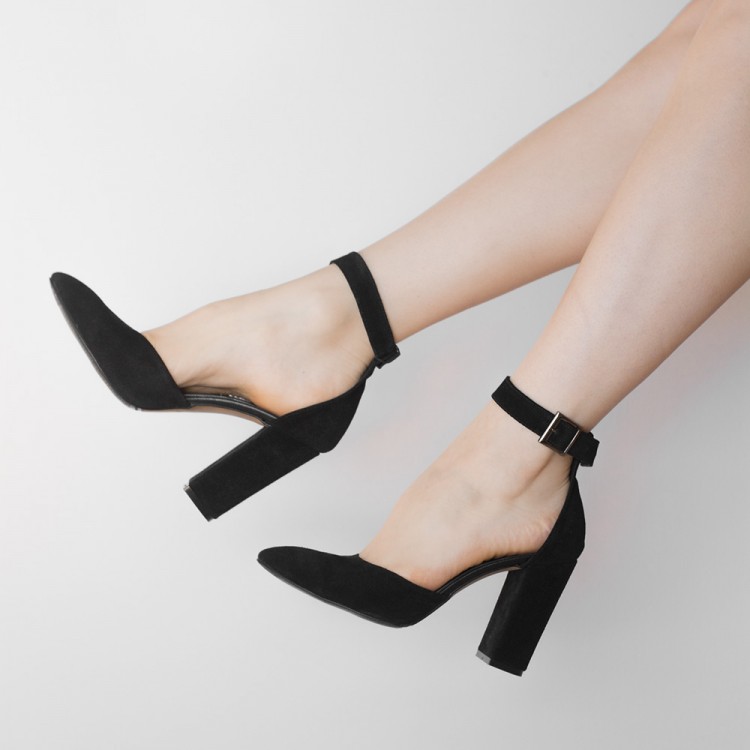 

Босоножки Winner Boots черные 5719 37