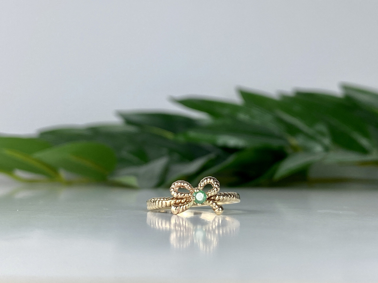 

Золотое кольцо с Изумрудом Бантик Sky Jewelry 566 17,5