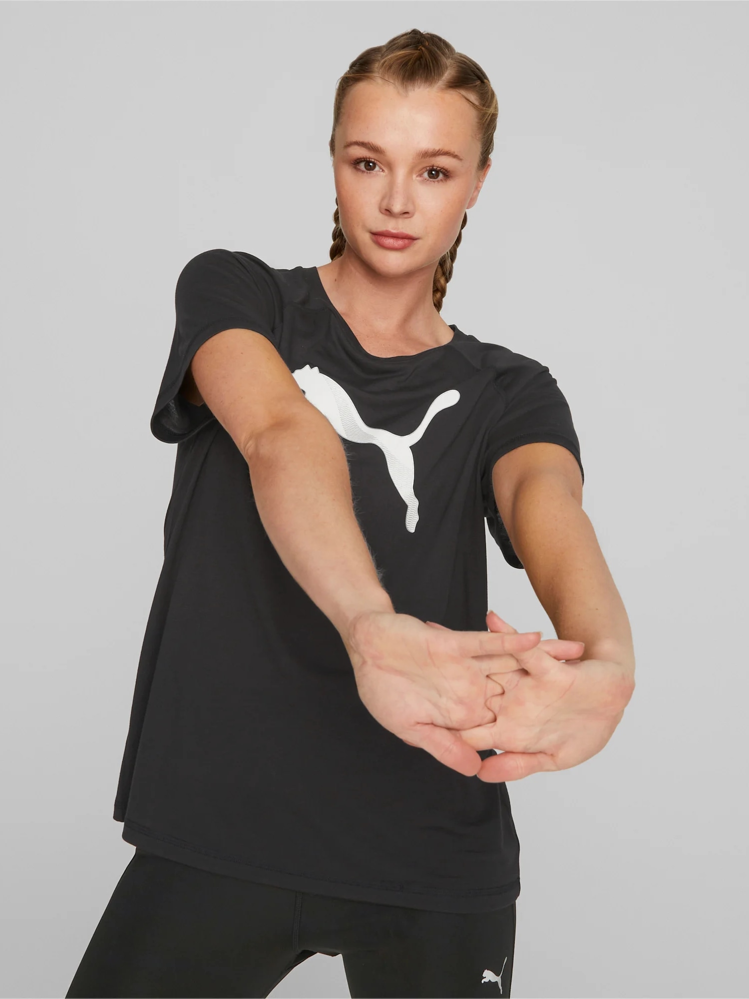 Акція на Футболка Puma Evostripe Tee 67306601 S Puma Black від Rozetka