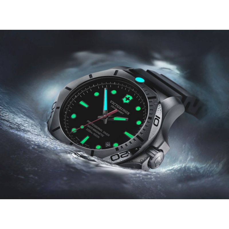 

Мужские часы Victorinox Swiss Army I.N.O.X Professional Diver V241733