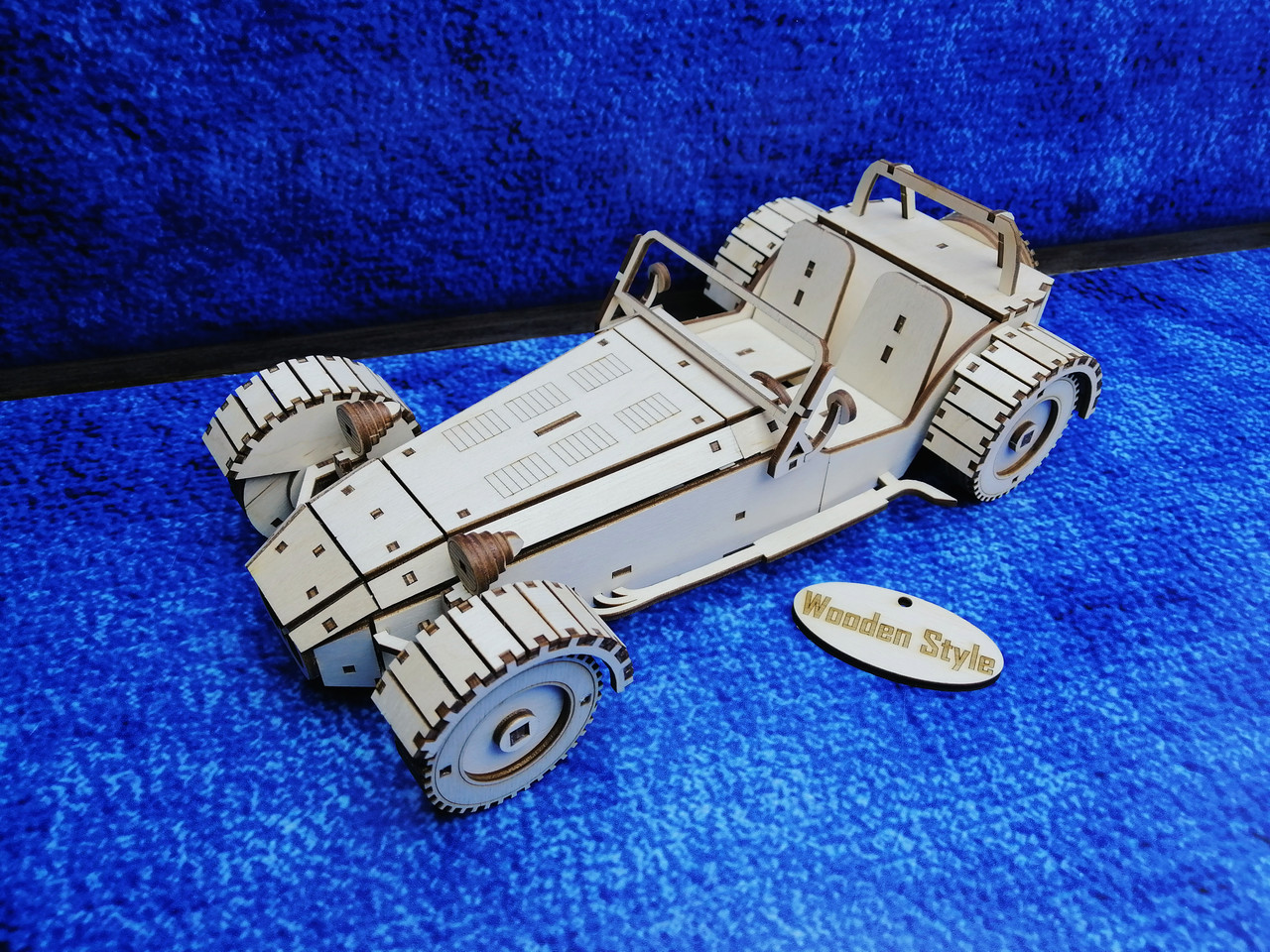 

Машина WoodenStyle Lotus 7