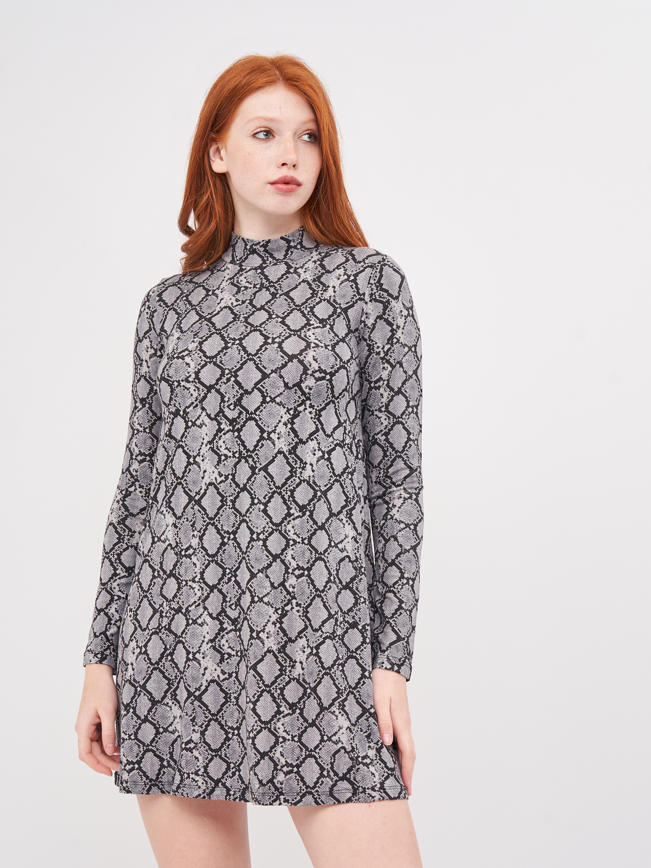 

Платье Pull & Bear 5390/319/802 S Серое