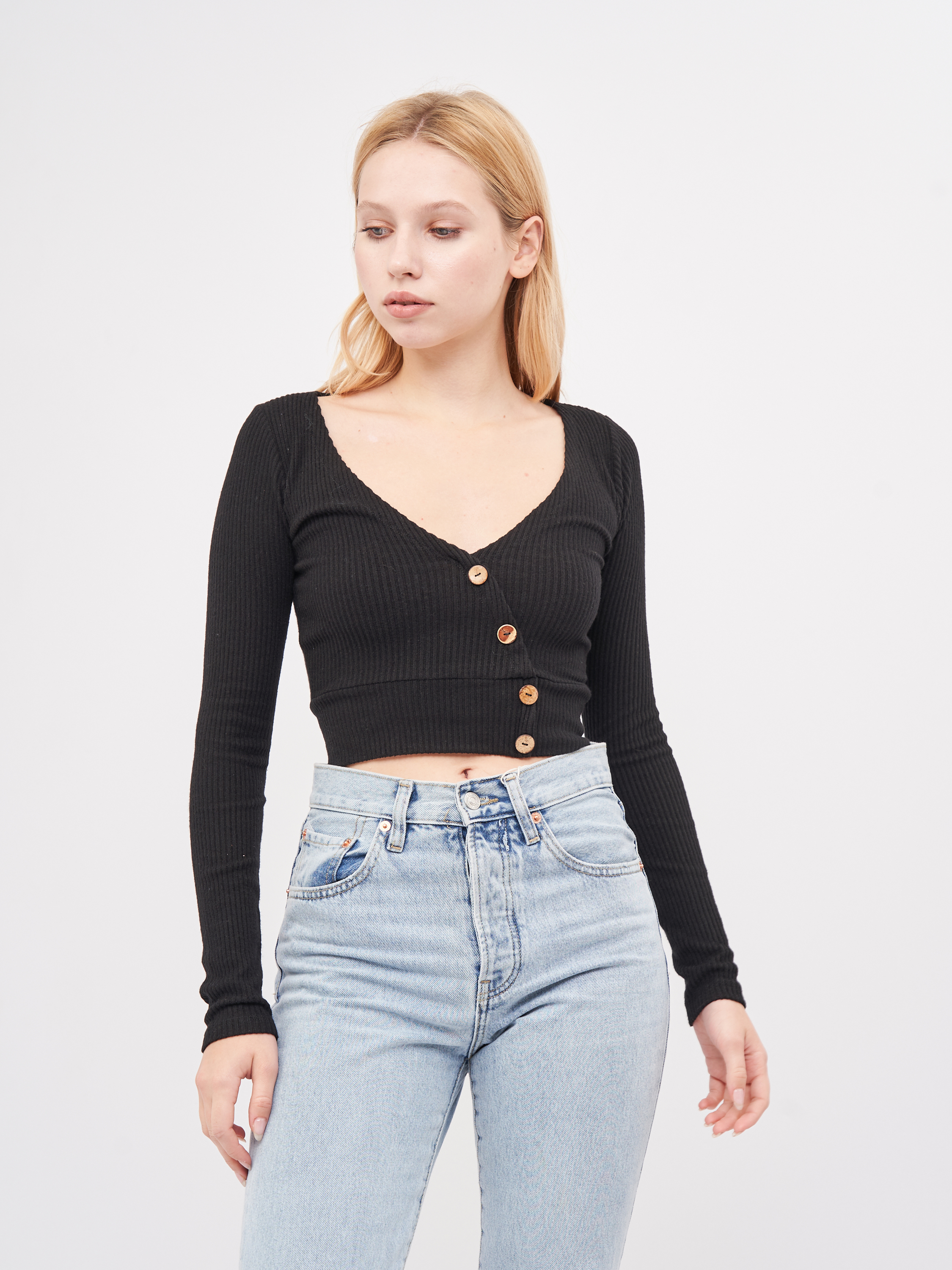 

Лонгслив Pull & Bear 9245/353/800 M Черный