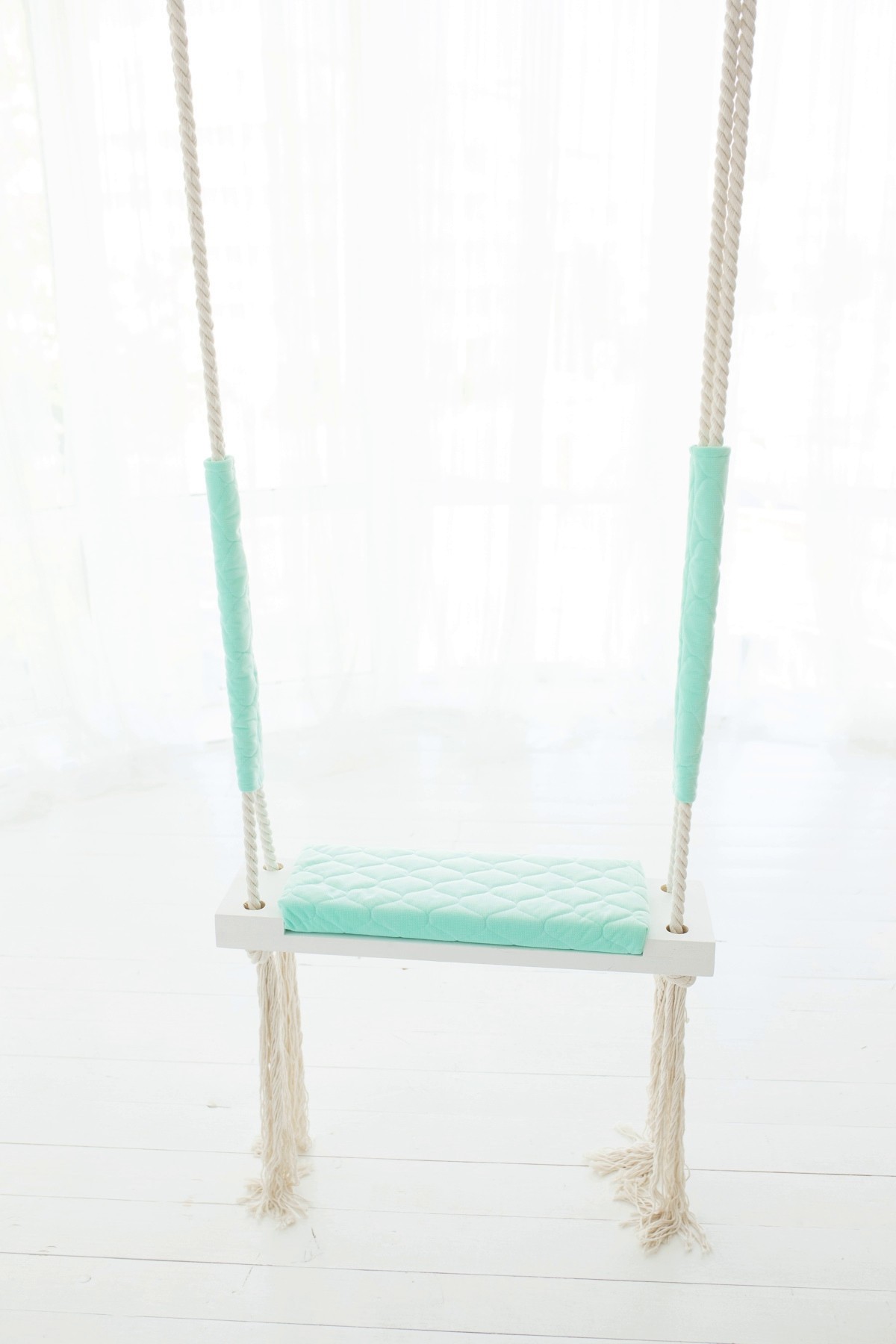 

Подвесные качели UNO ROMB Бирюзовые, для дома, от 3х лет до 160 кг ребенка, размер сидения 60*25 см