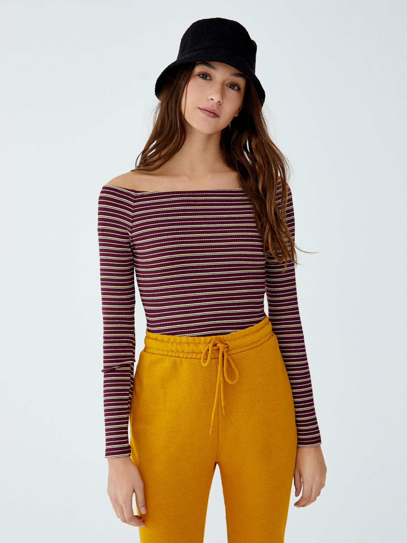

Джемпер Pull & Bear 05244365681 M Принт