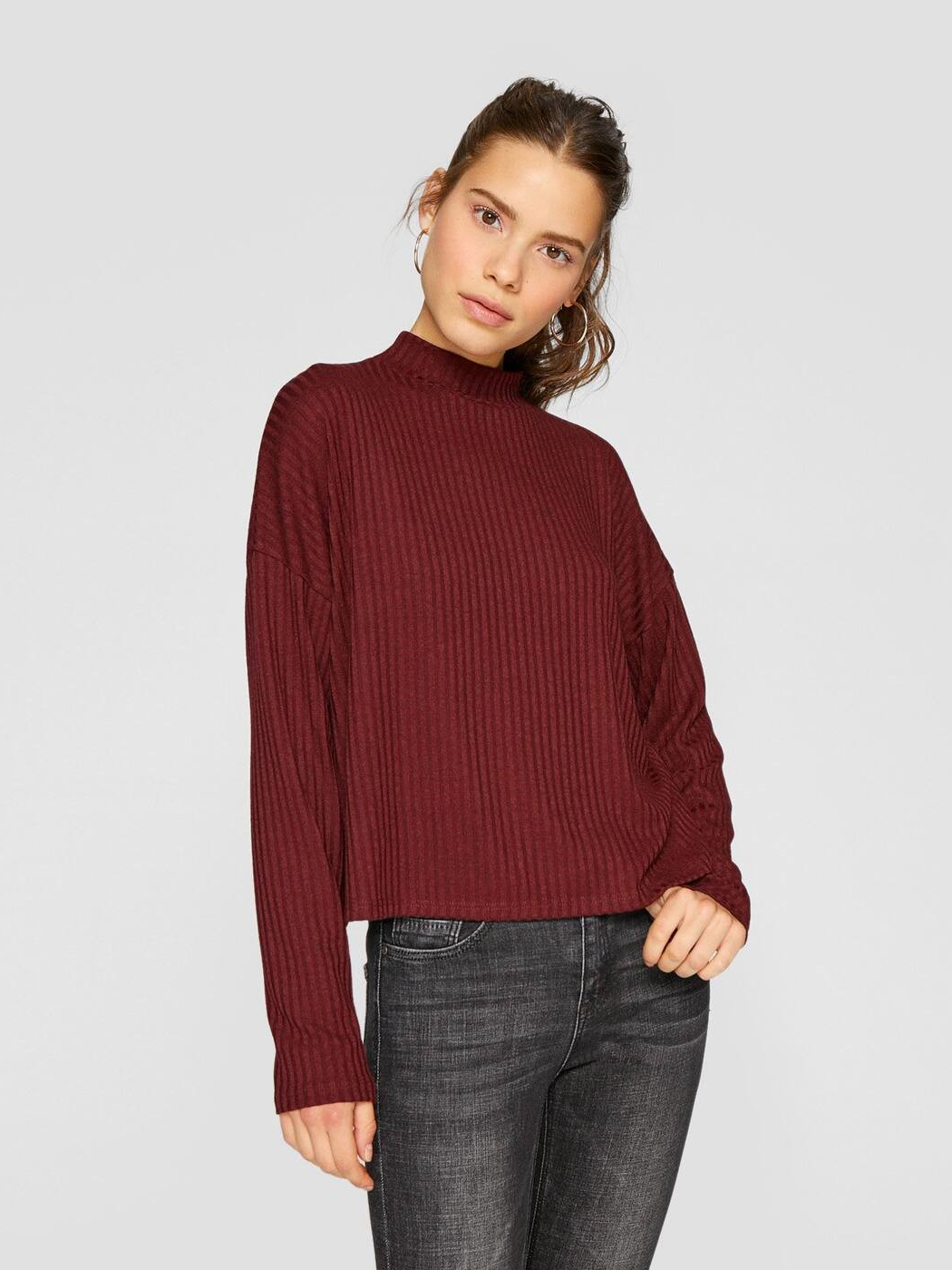 

Водолазка Stradivarius 06537415152 L Бордовая