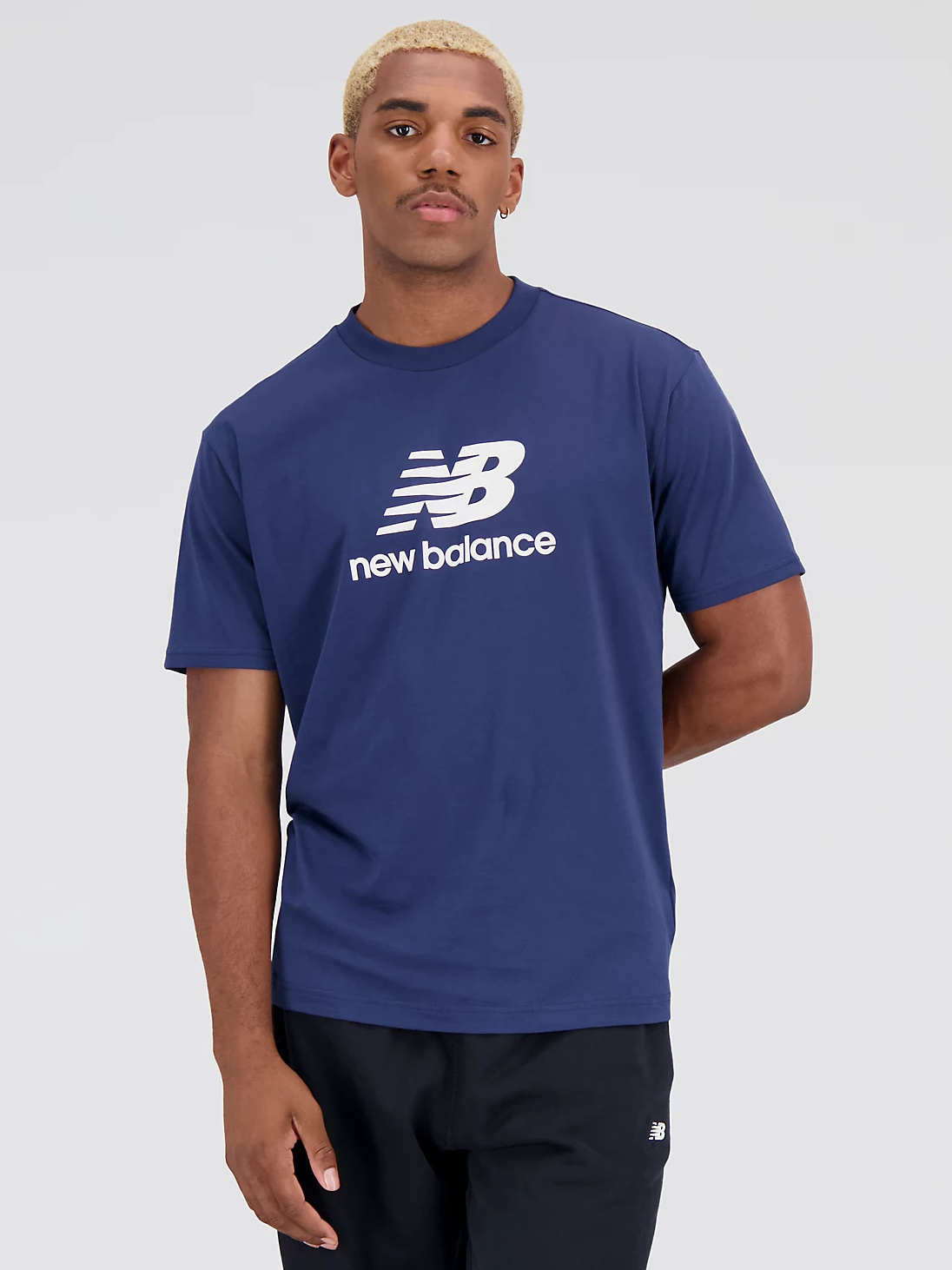 Футболка New Balance Essentials Stacked Logo MT31541NNY S Синяя ...