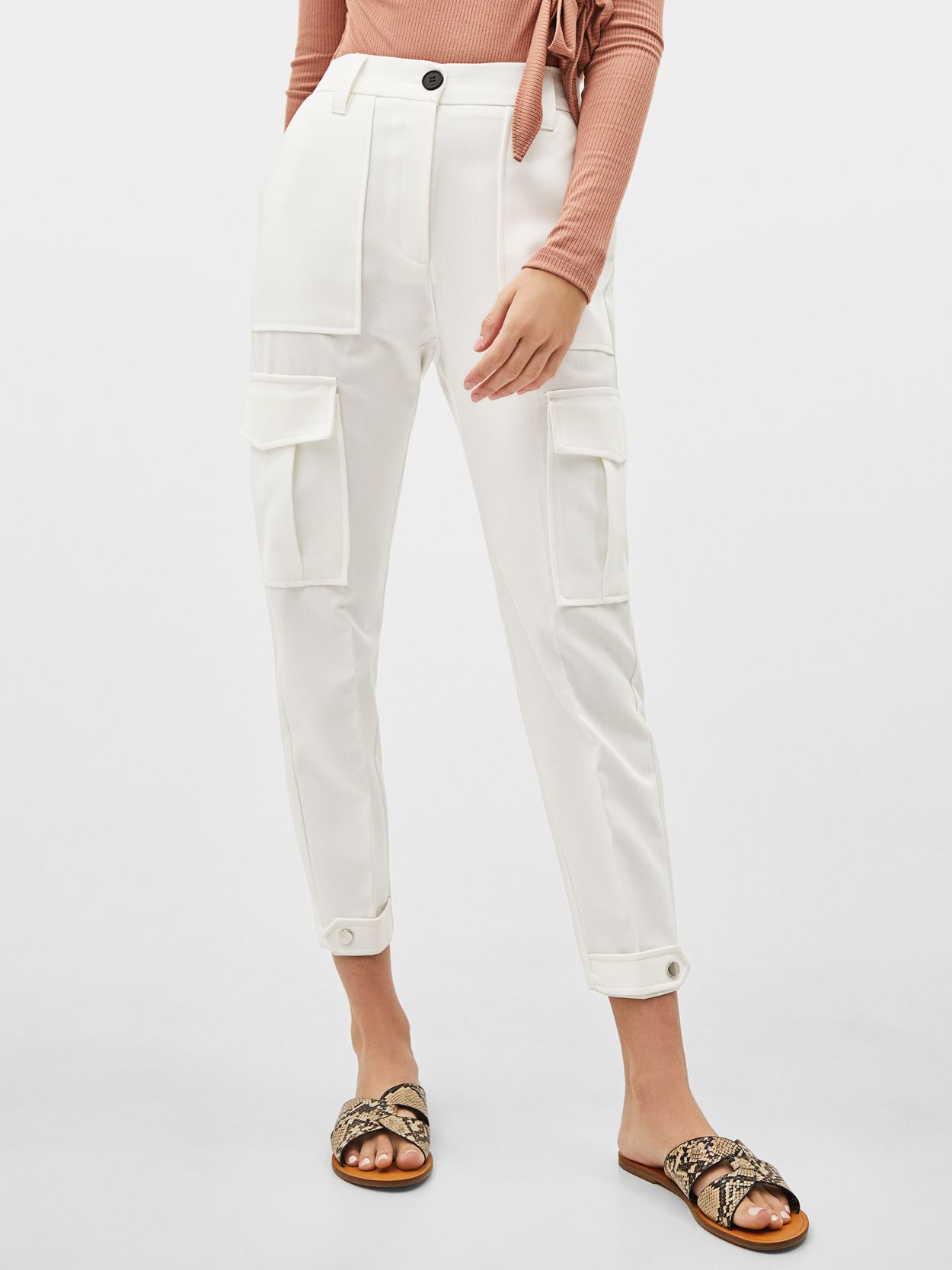

Брюки Bershka 00056168250 34 Белые